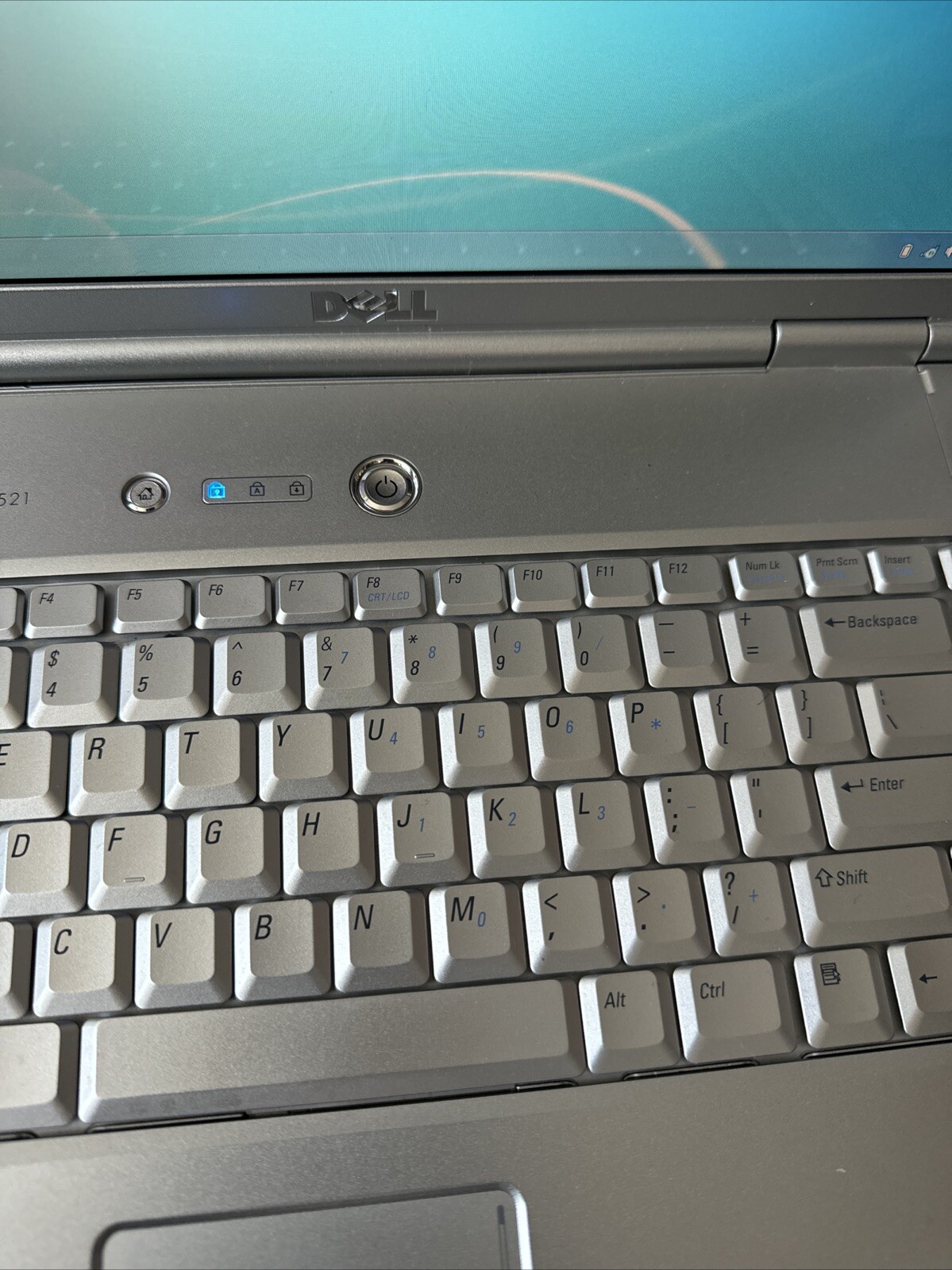 Lg Wdscreen Dell Inspiron 1521 Laptop 1.GB Windows 7 Pro AMD Turion 64×2 Battery