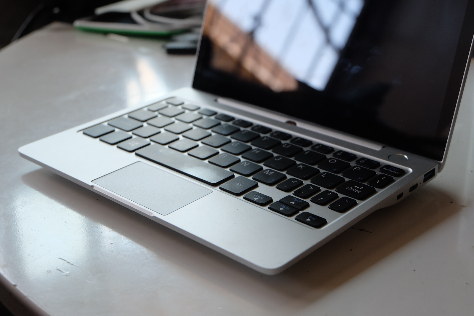 GPD P2 Max Celeron 3965Y 1.50 GHz / : 256 SSD / 8 GB / 8.9” Touchscreen