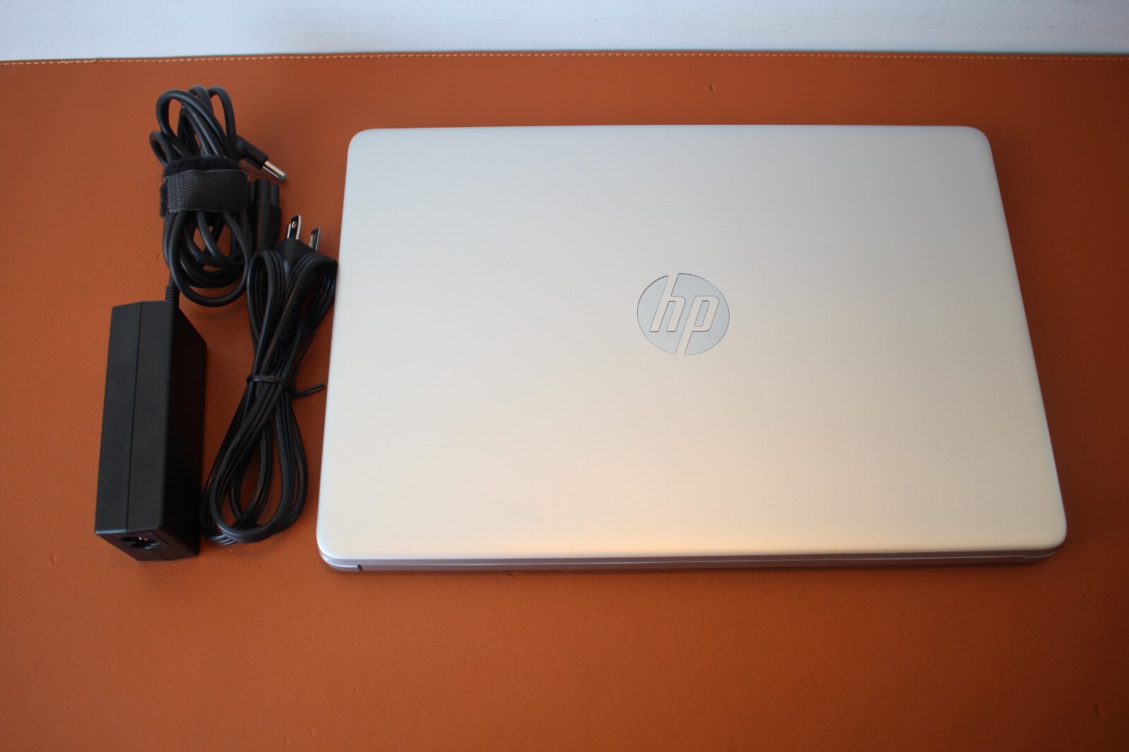 HP 14-fq0028ca AMD 3050U 2.3Ghz 8GB DDR4 256GB SSD 14″ Laptop – Silver