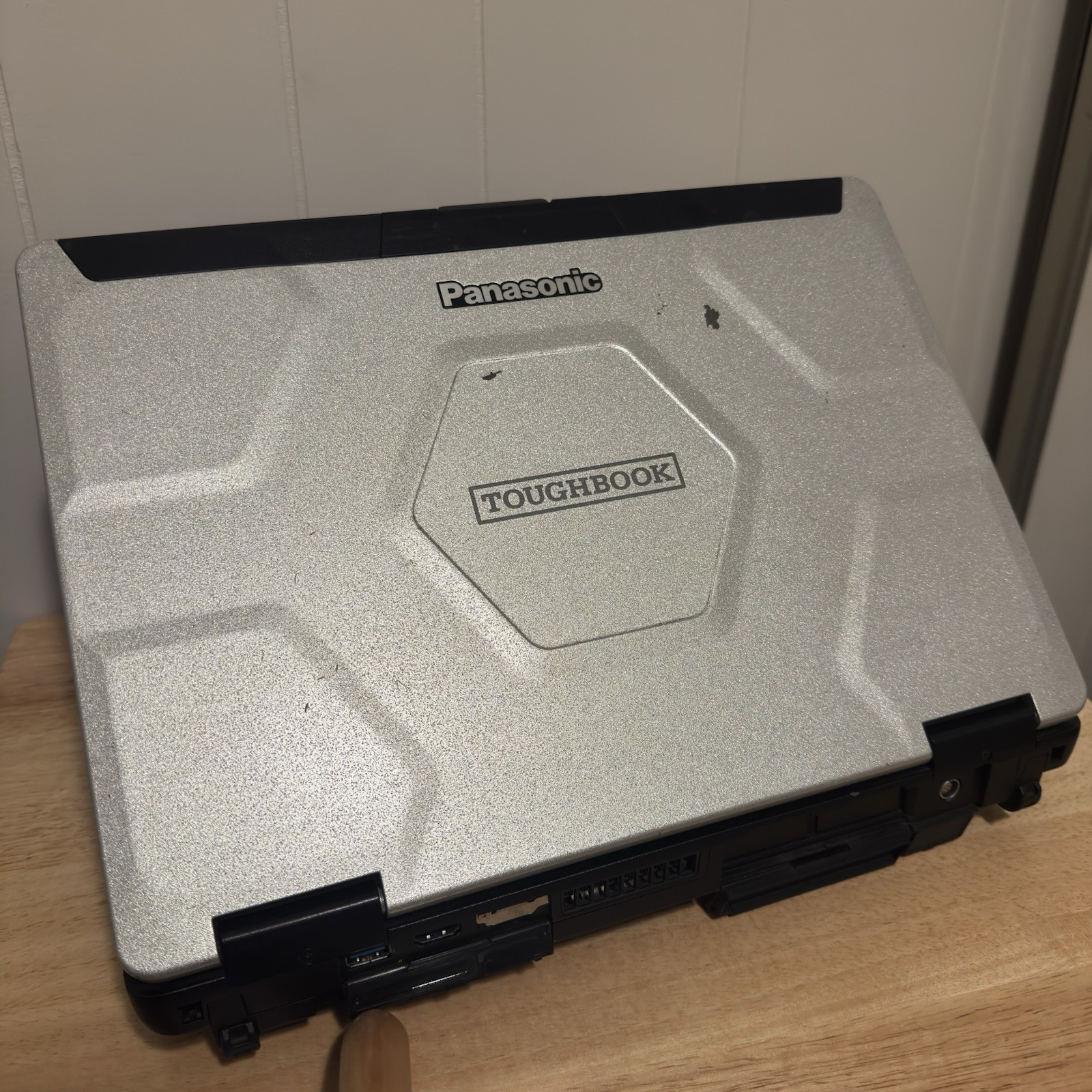 Panasonic Toughbook CF-54 MK1 14″ Laptop (i5, 4GB RAM, 256GB SSD) w/ Fischer USB
