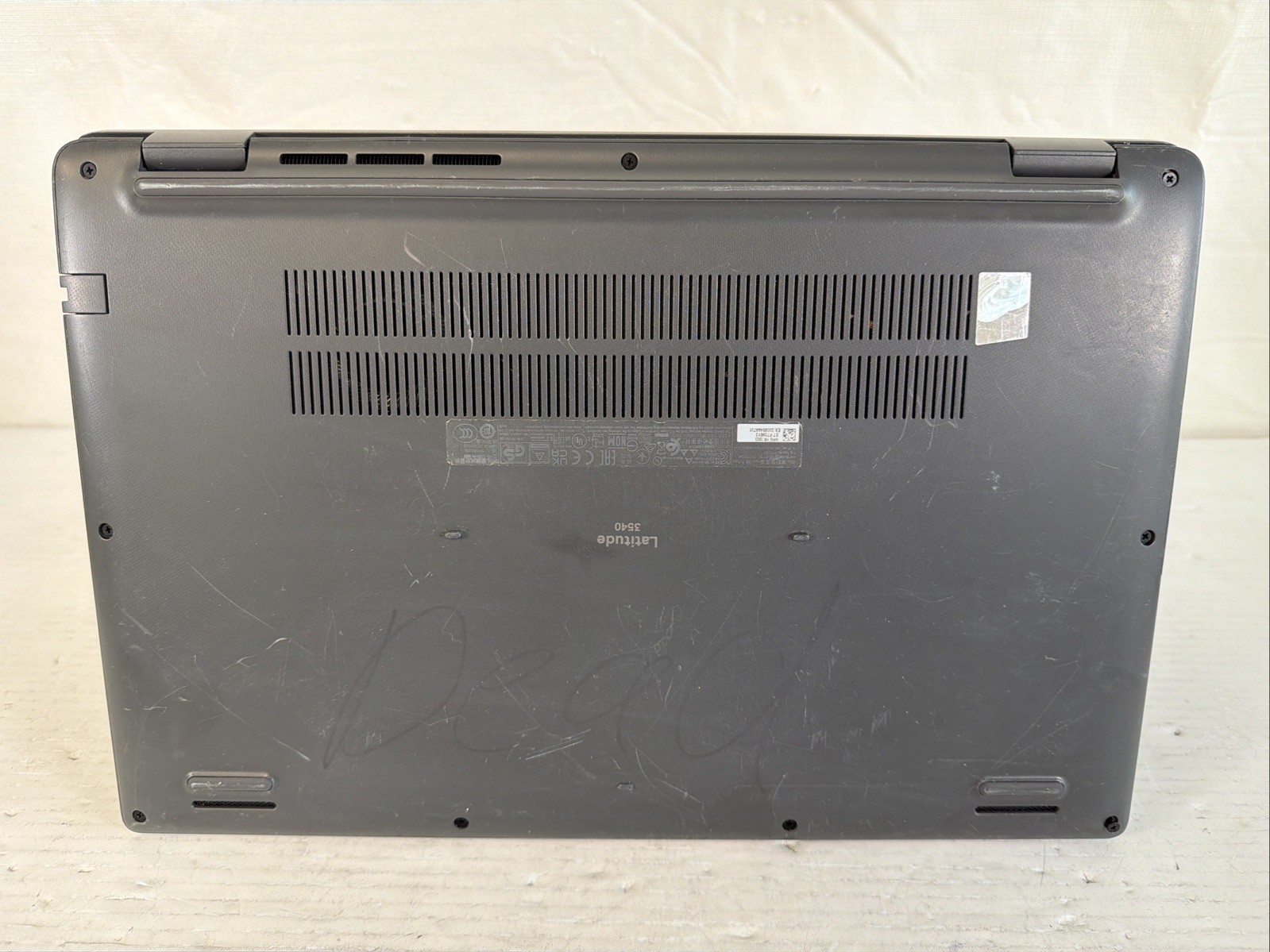 Dell Latitude 3540 Intel Core i7-1355U 4.25GHz 8GB RAM 256GB NVMe Windows 11 Pro