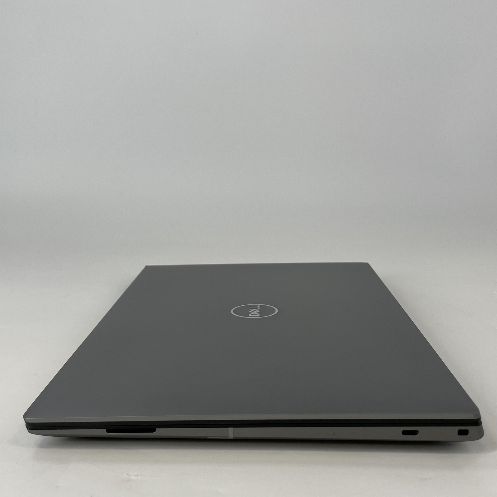 Dell Precision 5680 16 FHD+ 2.4 GHz i7-13700H 32GB 512GB SSD RTX A1000 Very Good