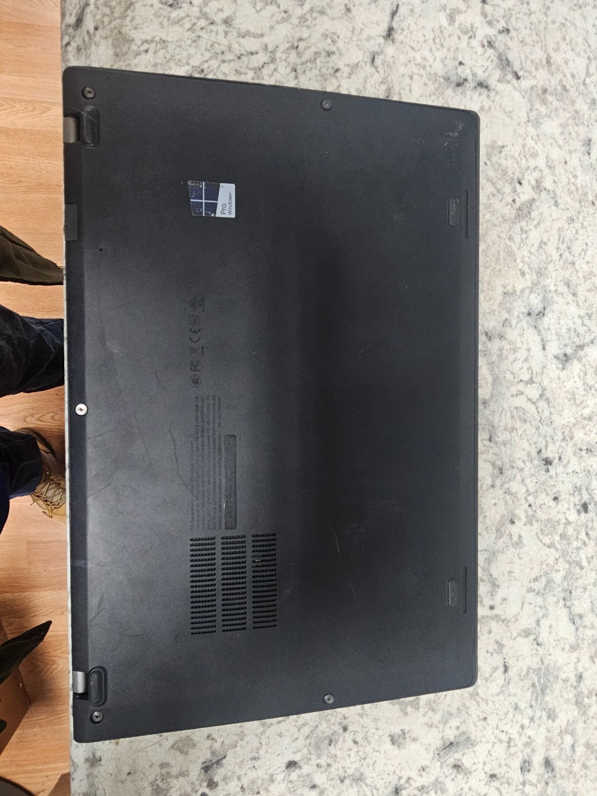 Lenovo 5th Gen X1 Carbon | Intel i5-7300U | 16GB RAM | Powers & Posts Special