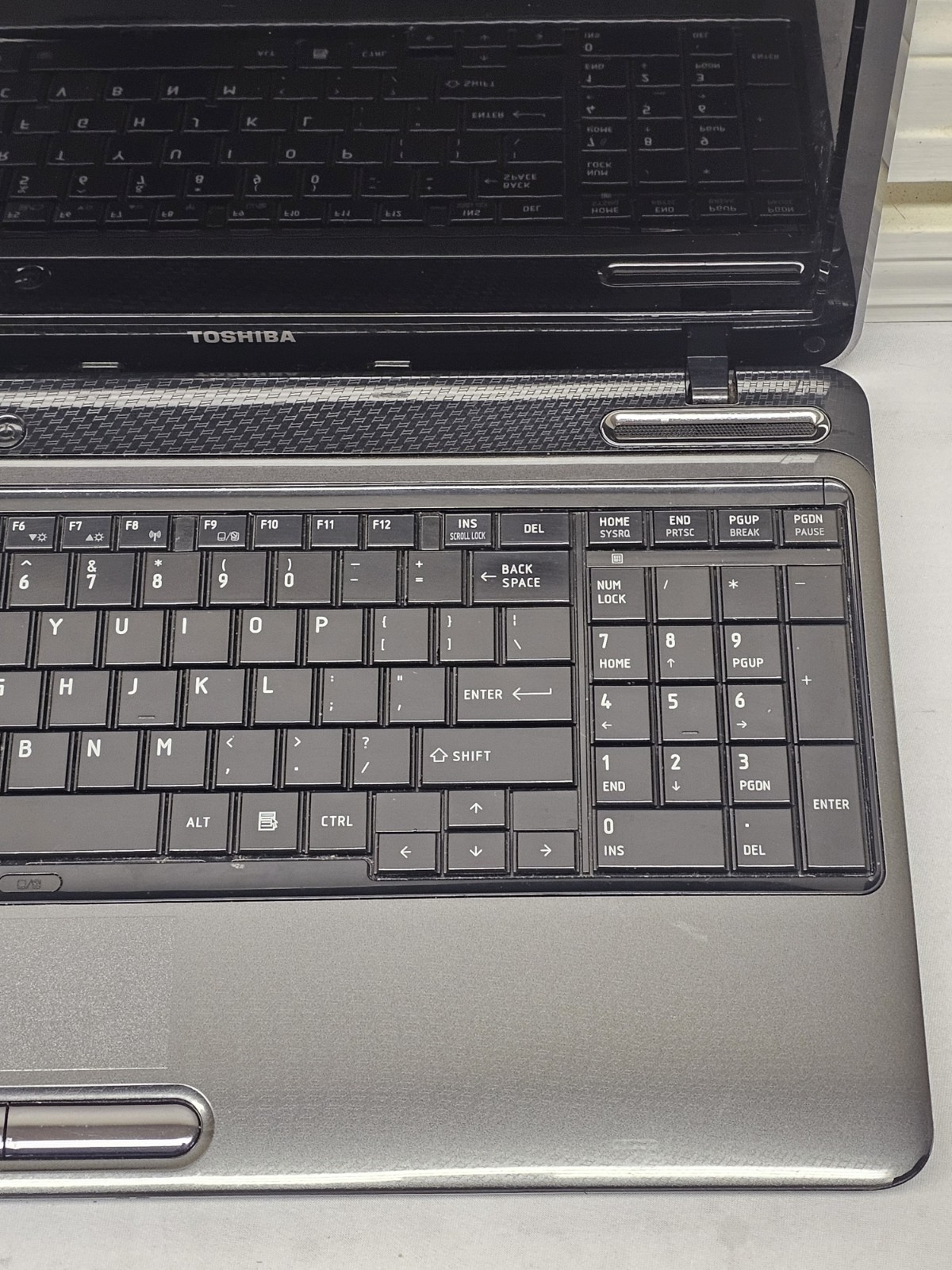 Toshiba Satellite L655-S5150 Laptop – Pentium P6200 – Parts – Read Description