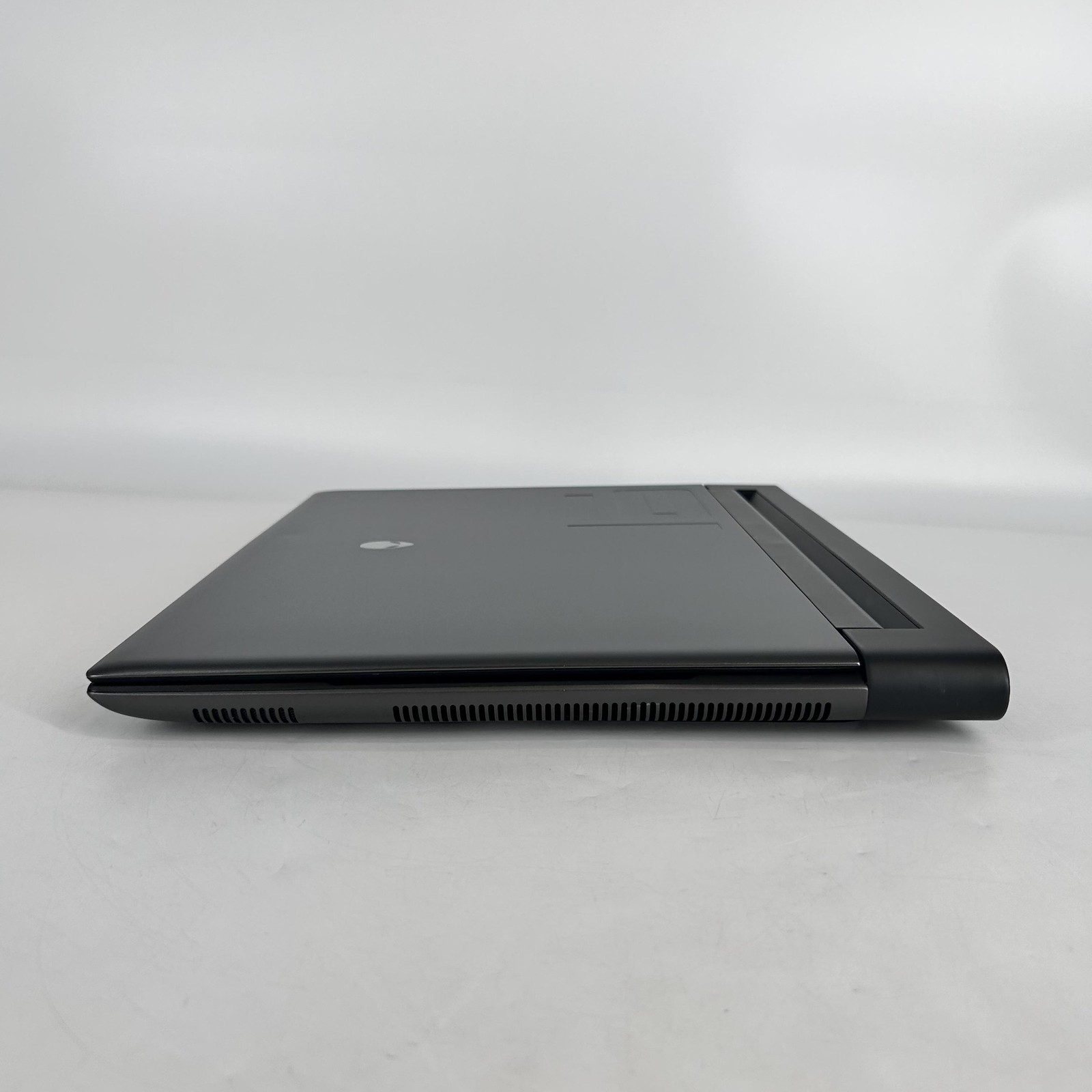Dell Alienware M16 R1 480Hz FHD 2.2 GHz i9-13900HX 64GB 4TB SSD NVIDIA RTX 4090
