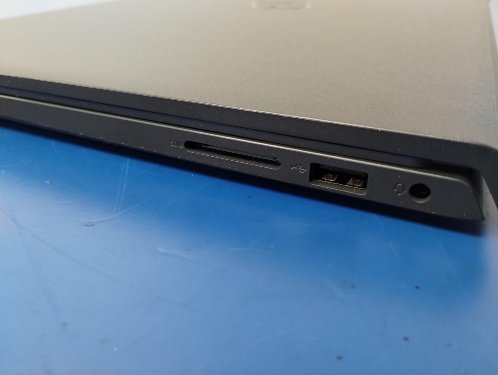 DELL 15 DC15255 G8MK9, AMD Ryzen 7 7730U, 2.00 GHz, 16 GB RAM, 512 GB NVMe SSD