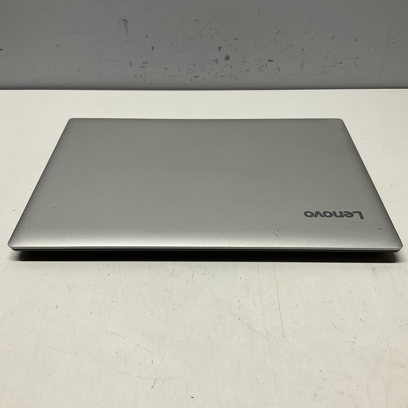 Lenovo Ideapad 330-15IKB 15.6″ Intel Core i3-8130U @2.20GHz 4GB RAM 1TB HDD