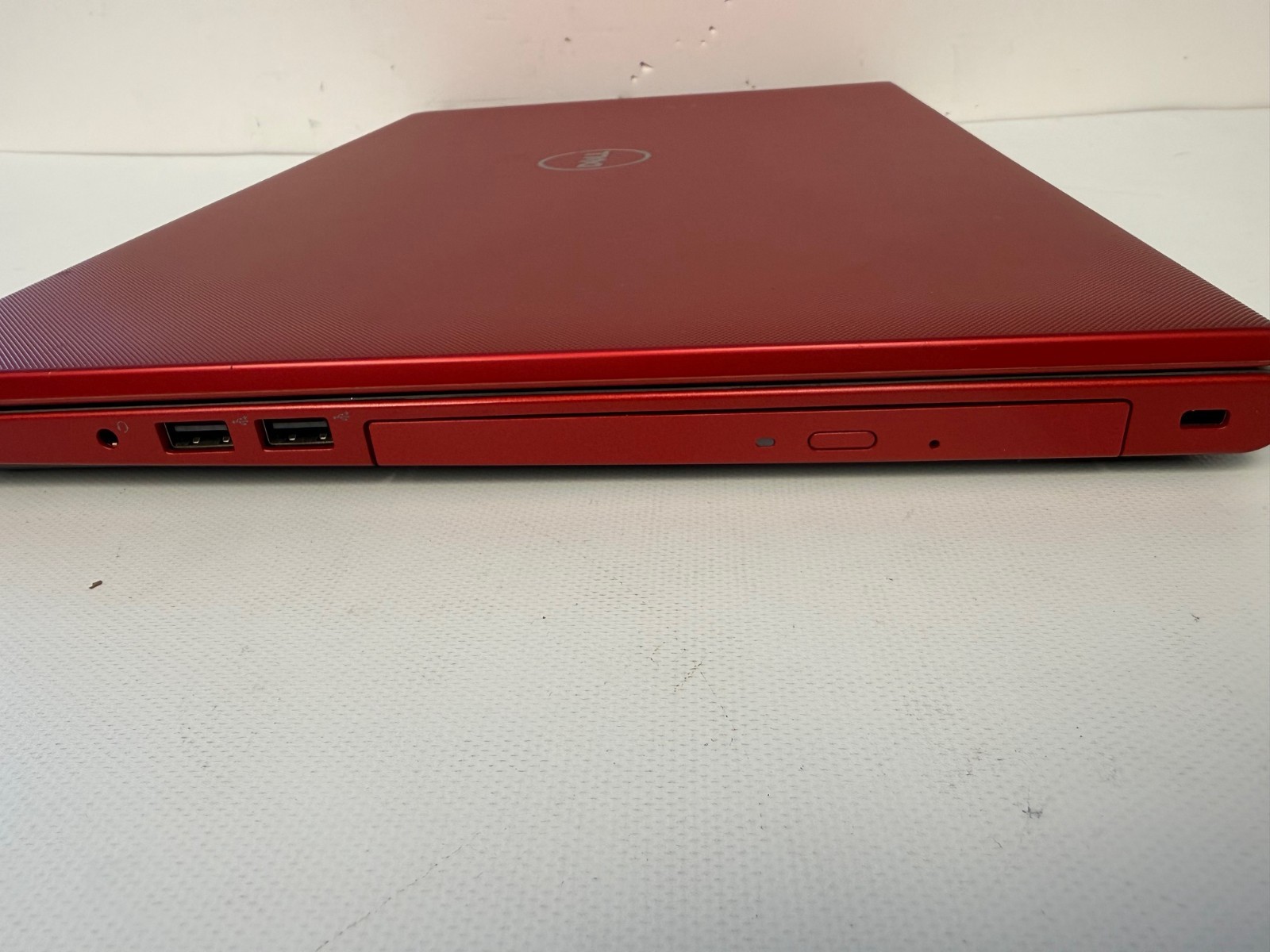 DELL INSPIRON 5555 LAPTOP 15.6″ LCD AMD A4-7210 1.80GHZ 8GB RAM 500GB HD *AS-IS*