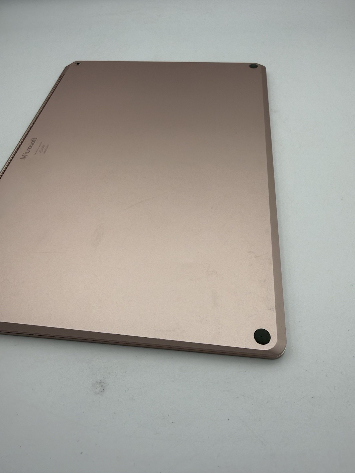 Microsoft Surface Laptop 4 13.5” Sandstone – Ryzen 5 | 16GB RAM | 256GB – 56C
