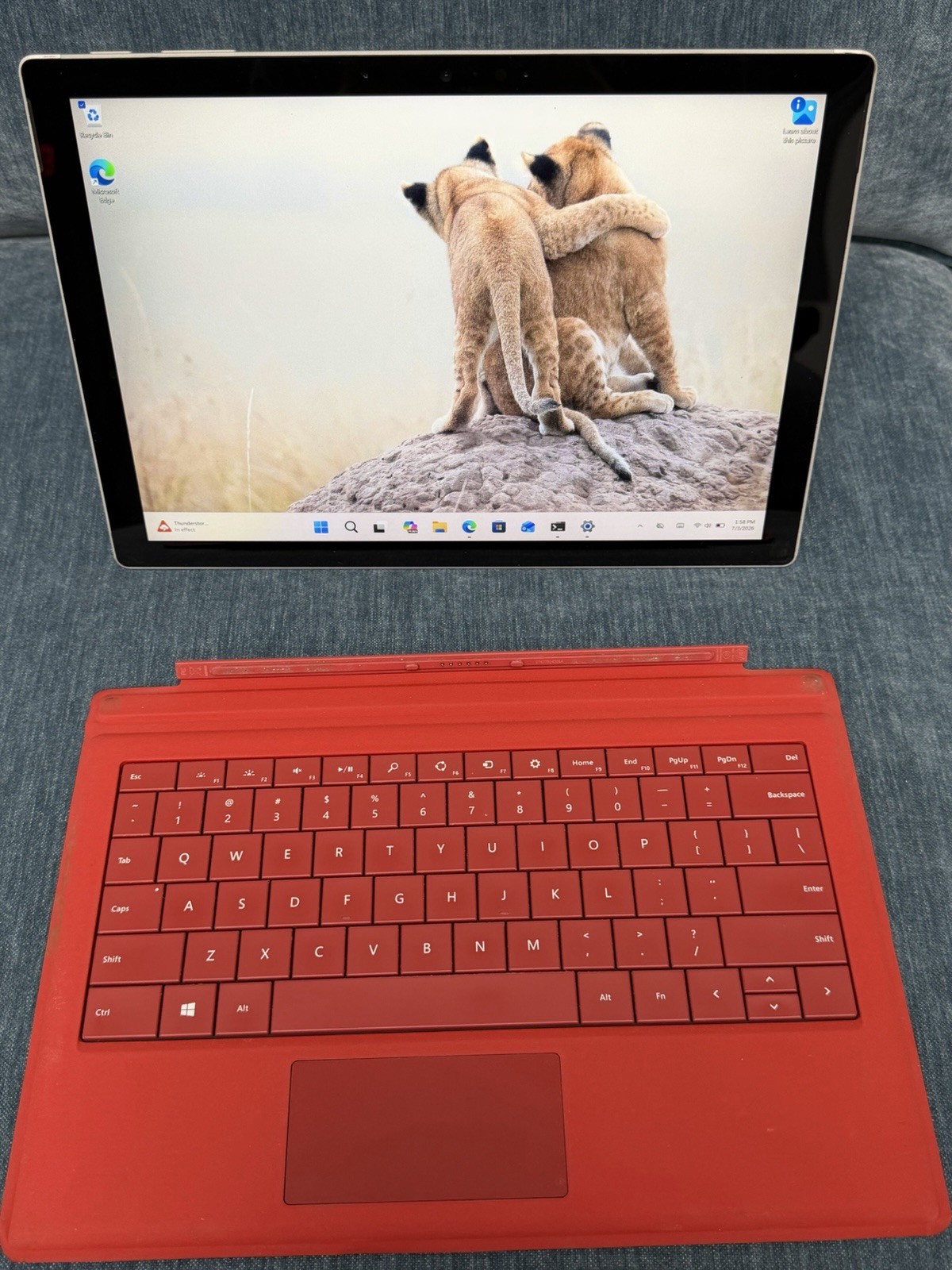 Microsoft Surface Pro 7+ Plus i5-1135G7 8GB 256GB WIN 11!