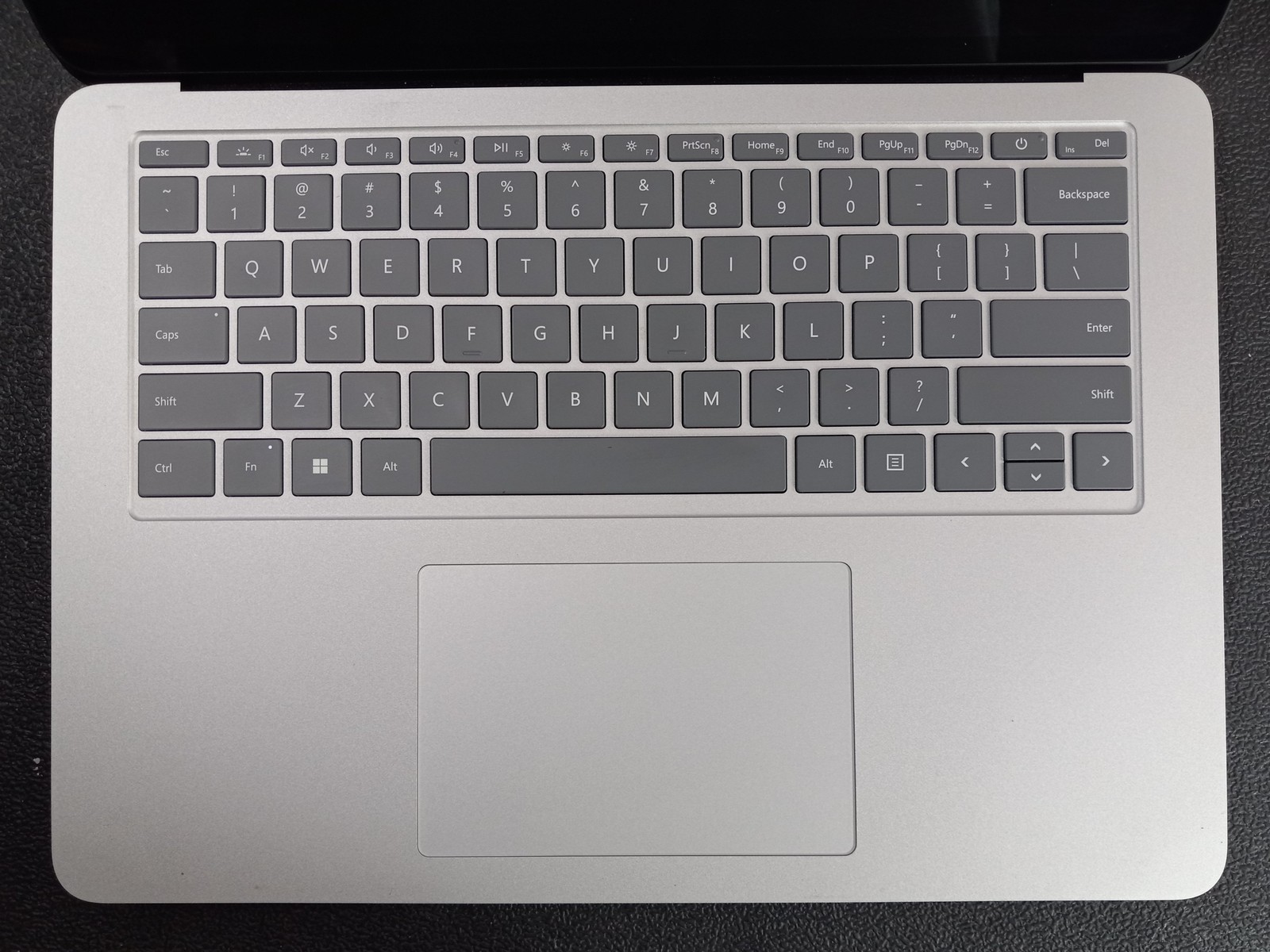 Microsoft Surface Studio 1964 14.4″ i5 11300H 16GB 256GB Laptop w Adapter Win11
