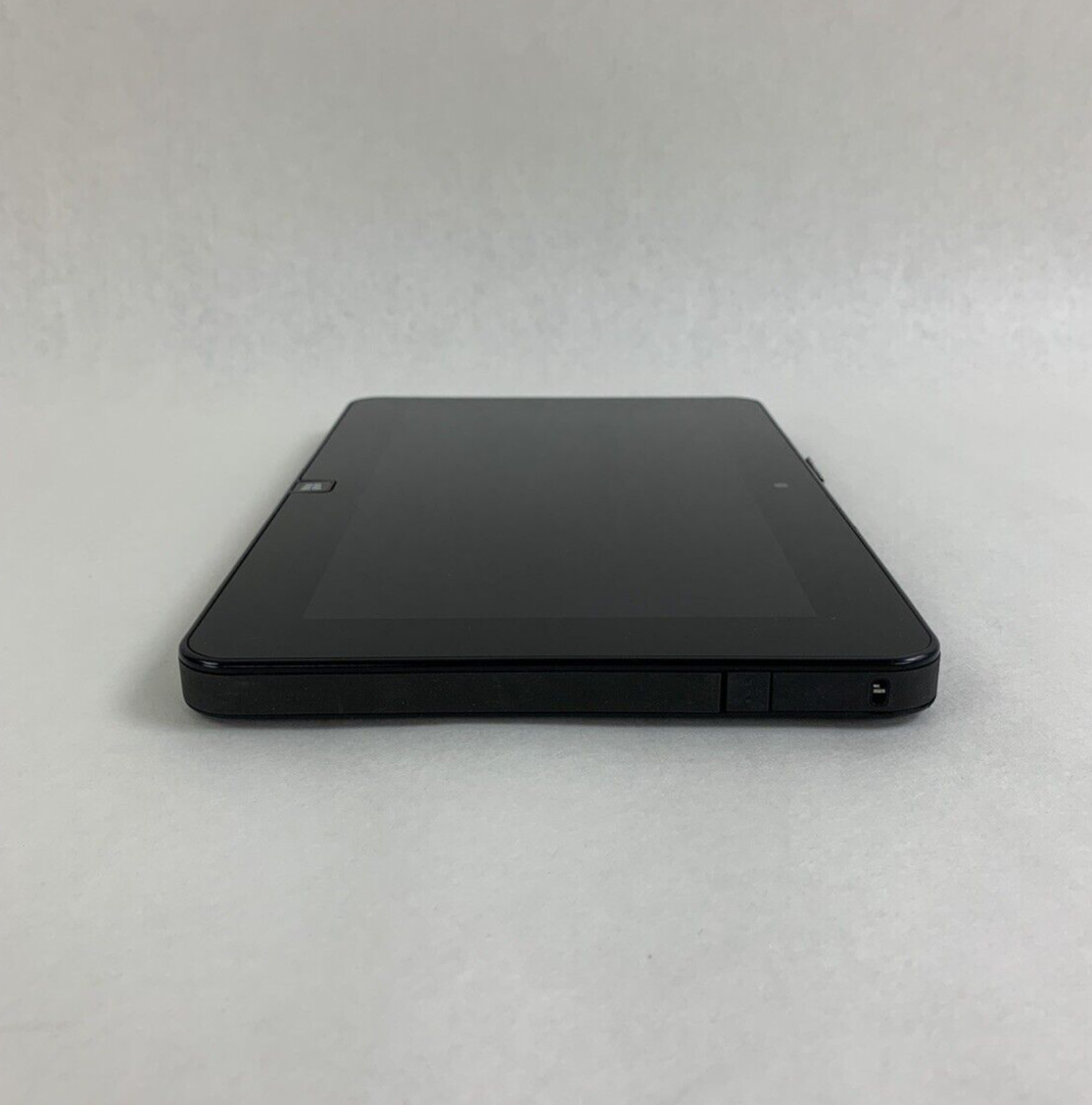 Motion CL920 Tablet PC Pentium N3540 2 GB Ram No HDD, OS, Battery Corner Bent