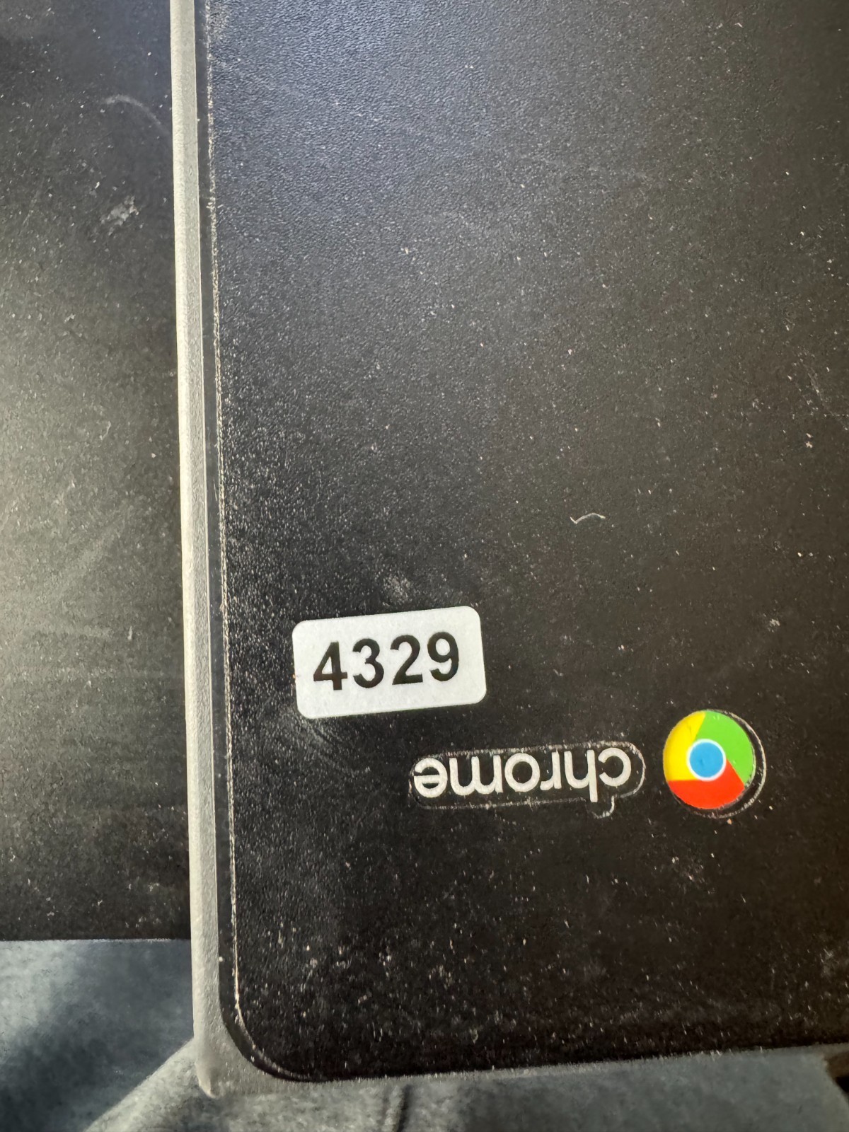 Lenovo 300e Chromebook 2nd Gen Laptop #4329
