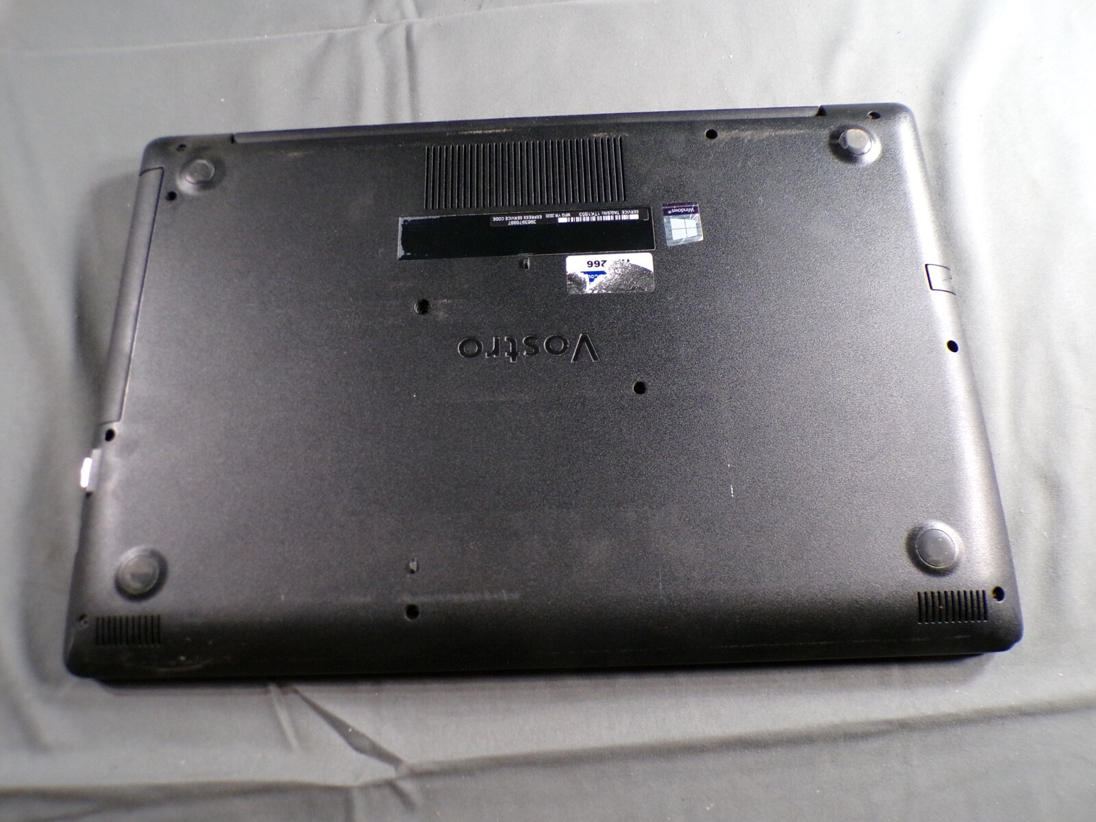 DELL VOSTRO 3590 INTEL CORE I5-10210U 8GB RAM **NO HD/ NO CADDIE/ NO OS