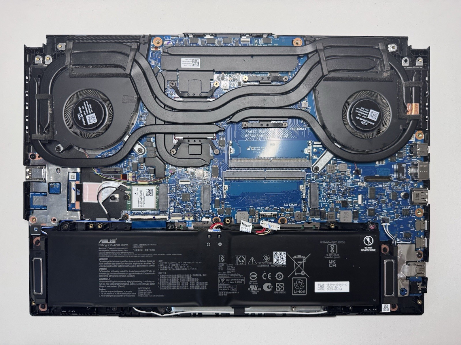 ASUS TUF Gaming FA617NT Ryzen 7 7735HS Laptop RX7600s No RAM NO SSD For Parts