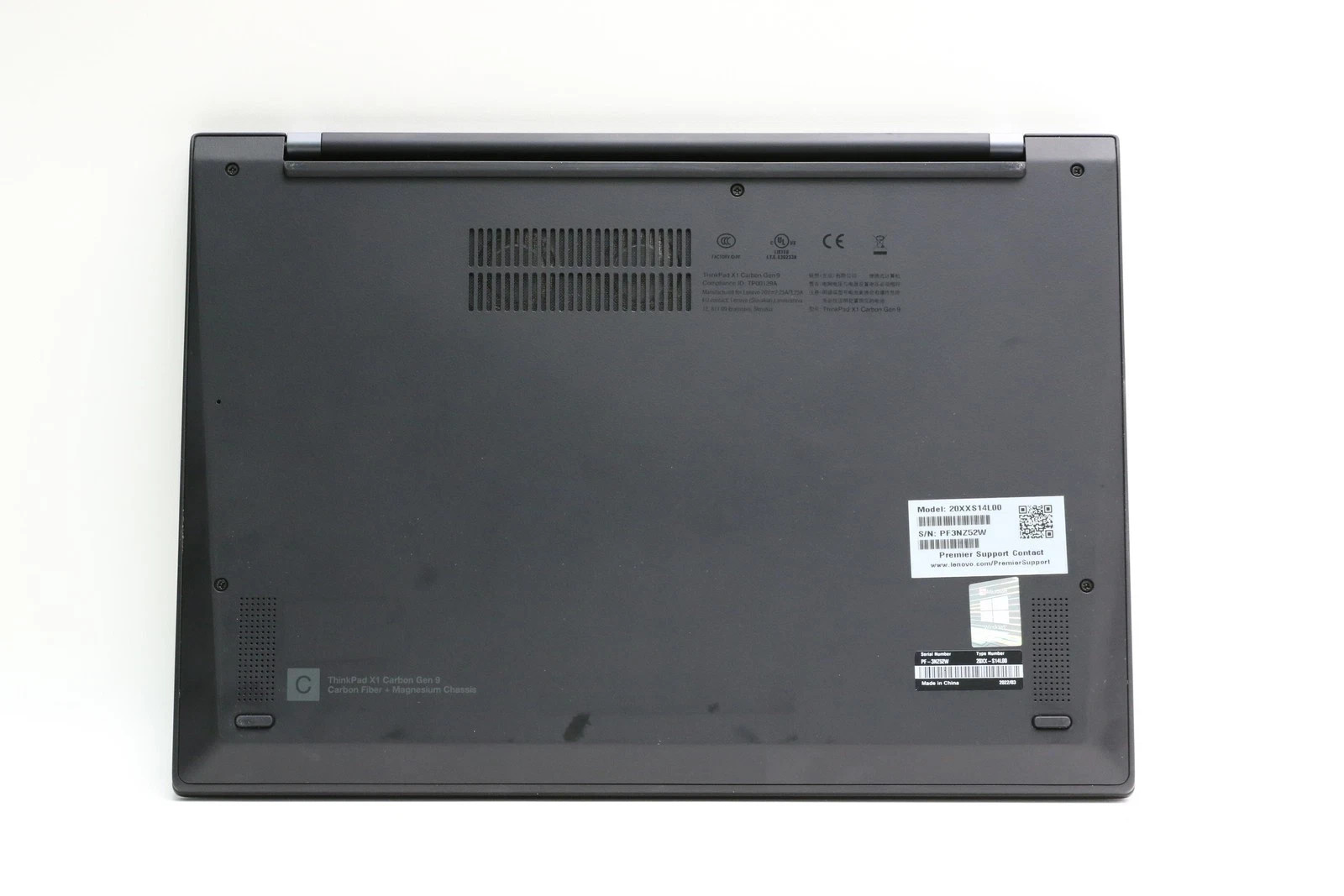 Lenovo ThinkPad X1 Carbon Gen 9 14″ FHD i7-1185G7 16GB RAM 512GB SSD Win11 Pro