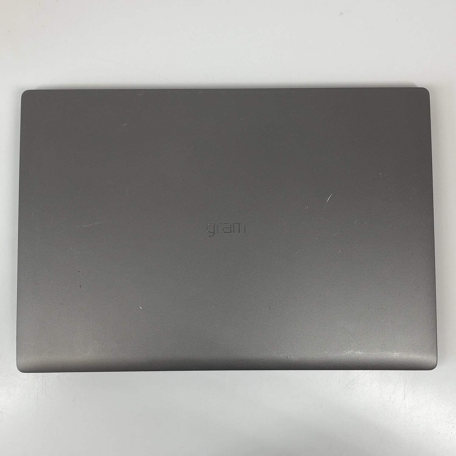 Broken LG Gram 17Z90N 17″ i7-1065G7 1.3GHz 16GB RAM 512GB SSD LCD Bright Spot