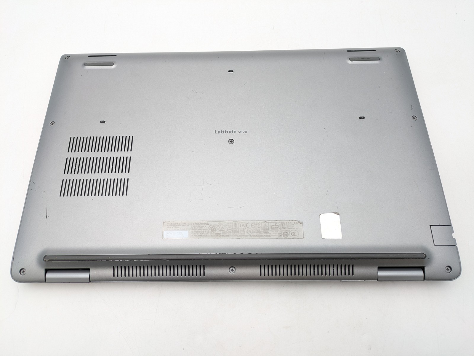Dell Latitude 5520 15.6″ i7-1185G7 16GB DDR4 512GB SSD Windows 11 Home