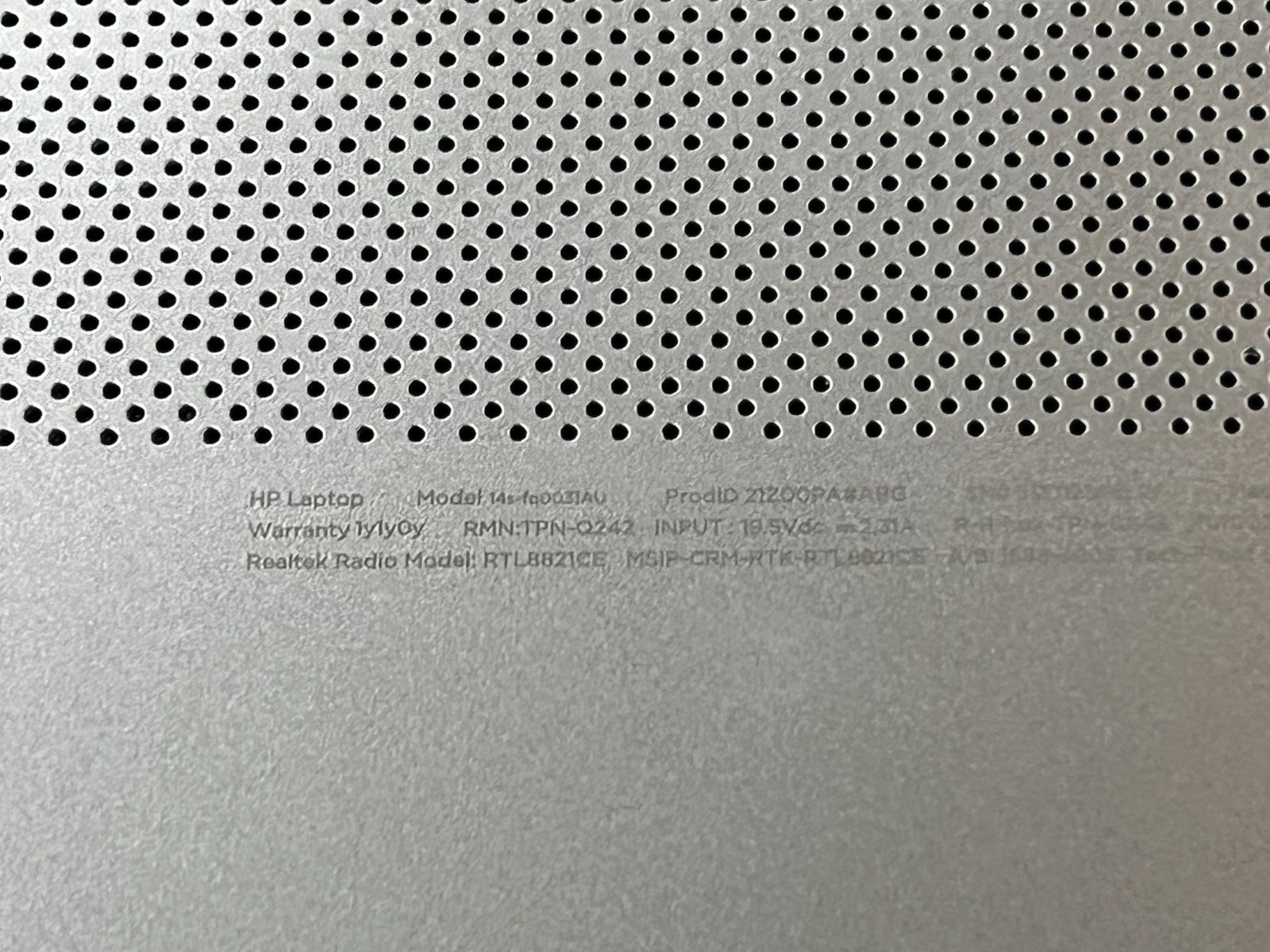 HP 14S-FQ0031AU LAPTOP WINDOWS 10 , 128GB SSD 8 GB RAM AMD 3020E