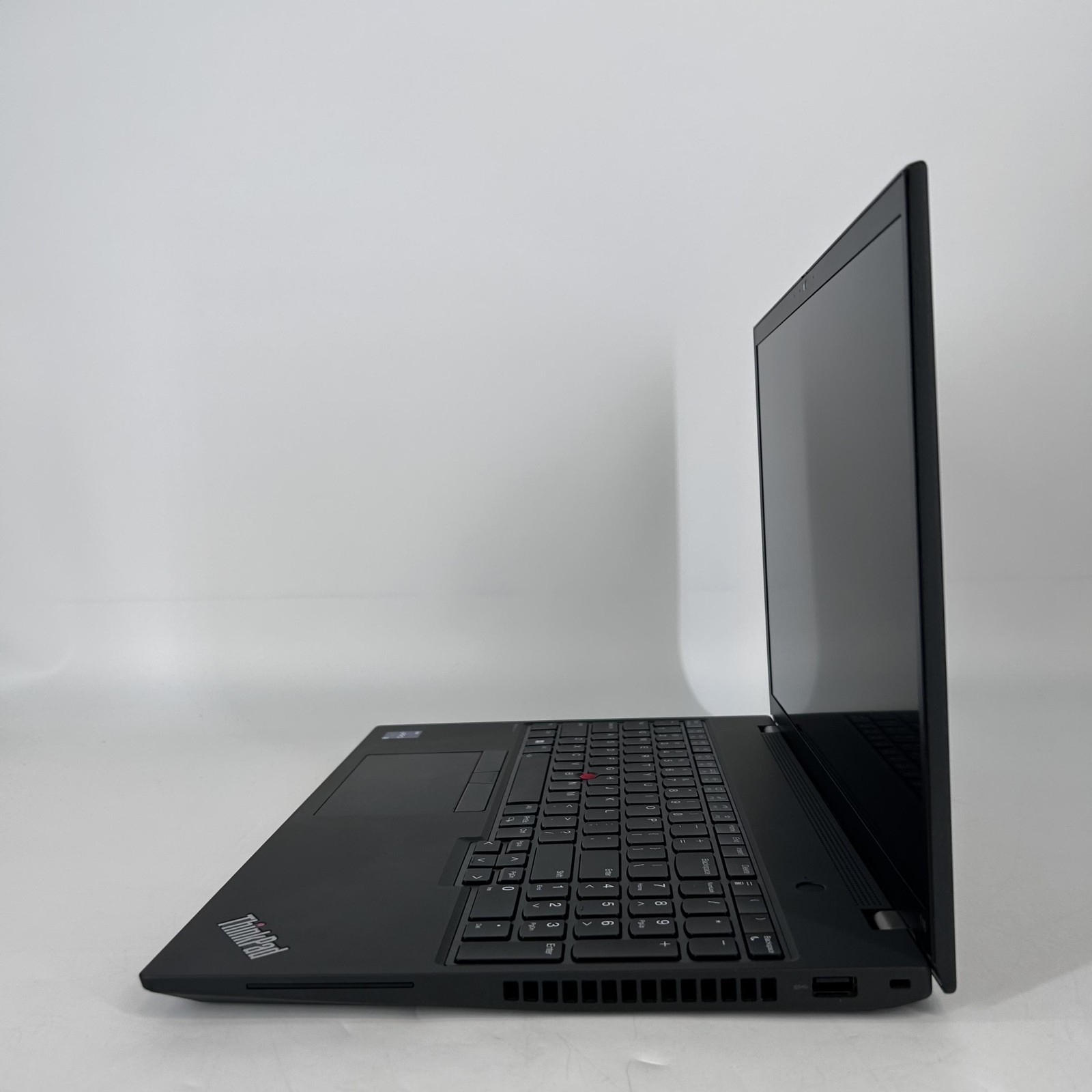 Lenovo ThinkPad T16 Gen 2 FHD+ 1.8 GHz i7-1365U 16GB 1TB SSD Very Good