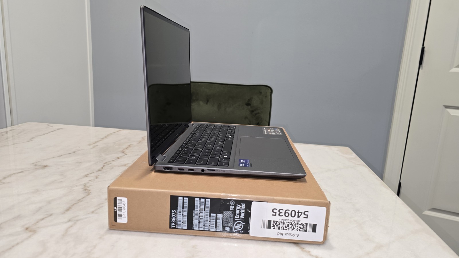 Asus Vivobook 16 Flip TP3607SA-DS74T, 16″ Touchscreen Convertible, Intel Core 7