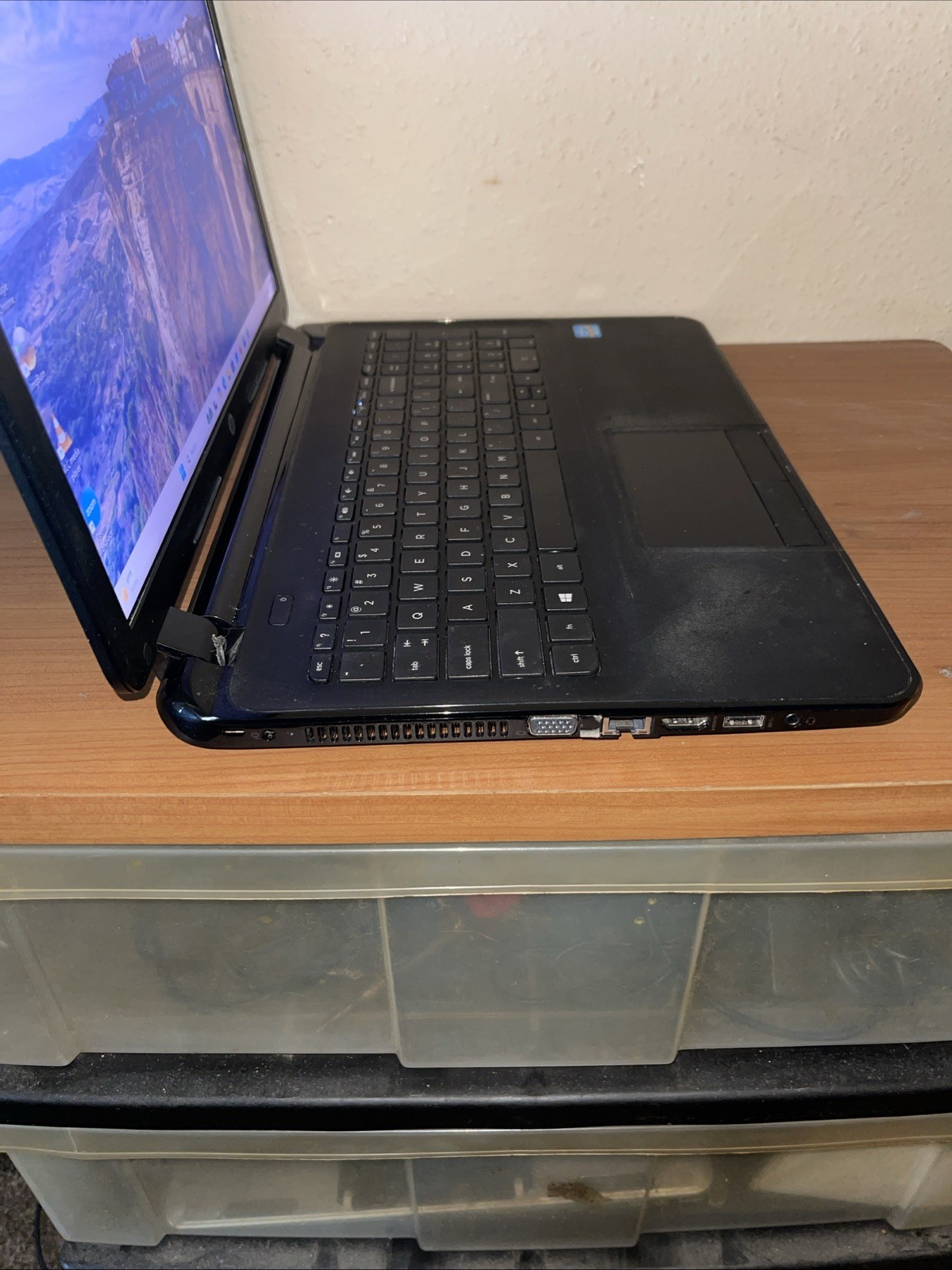 Great Deal! Working hp 250 laptop 15 inches i3