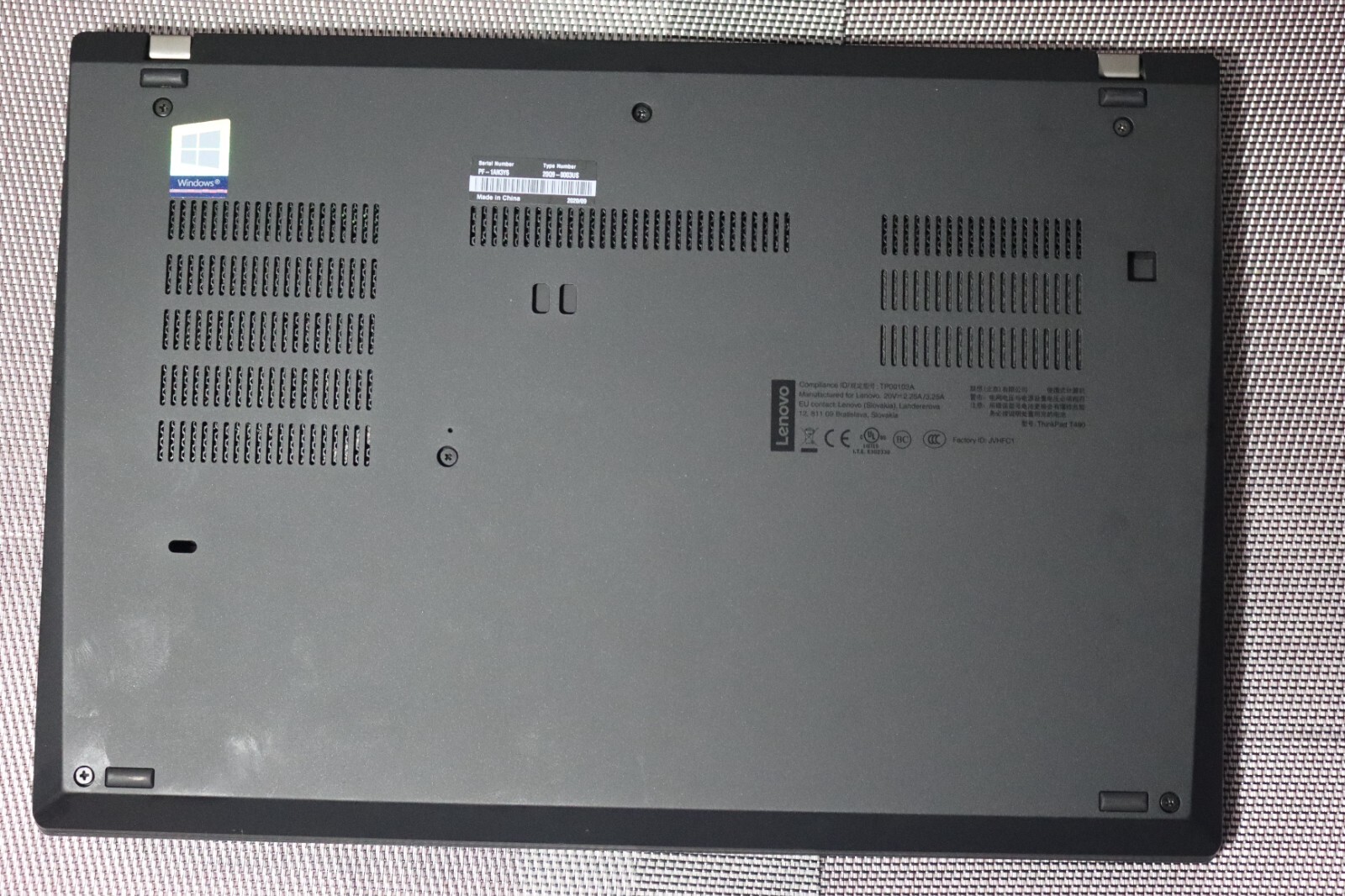 Lenovo Thinkpad T490 14 in (SSD,Intel Core i5 8th Gen.)
