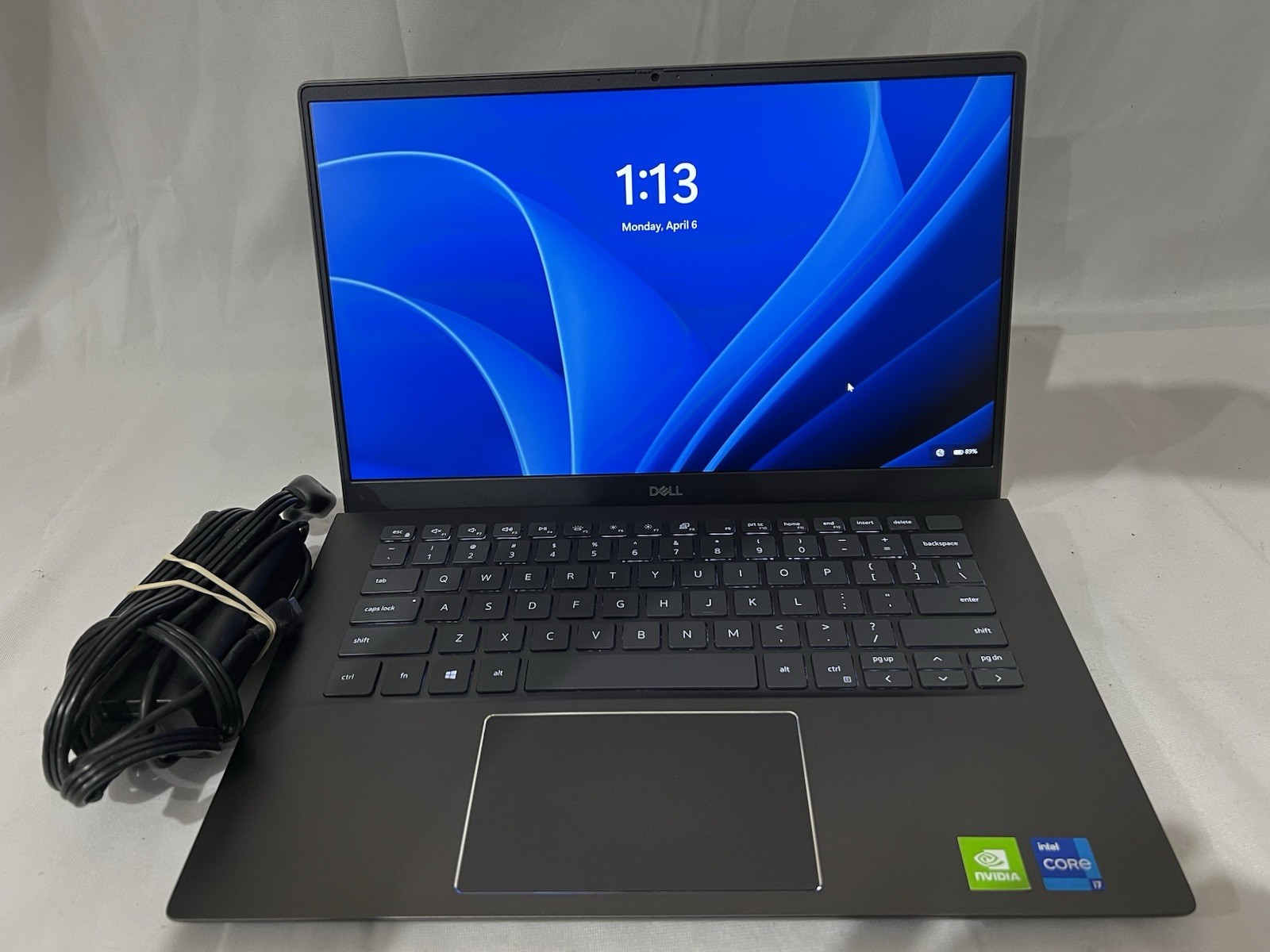 Dell Vostro 5402 14″ (i7-1165G7, 2.80GHz, 16GB RAM, 256GB NVMe SSD)Win11Pro wGPU
