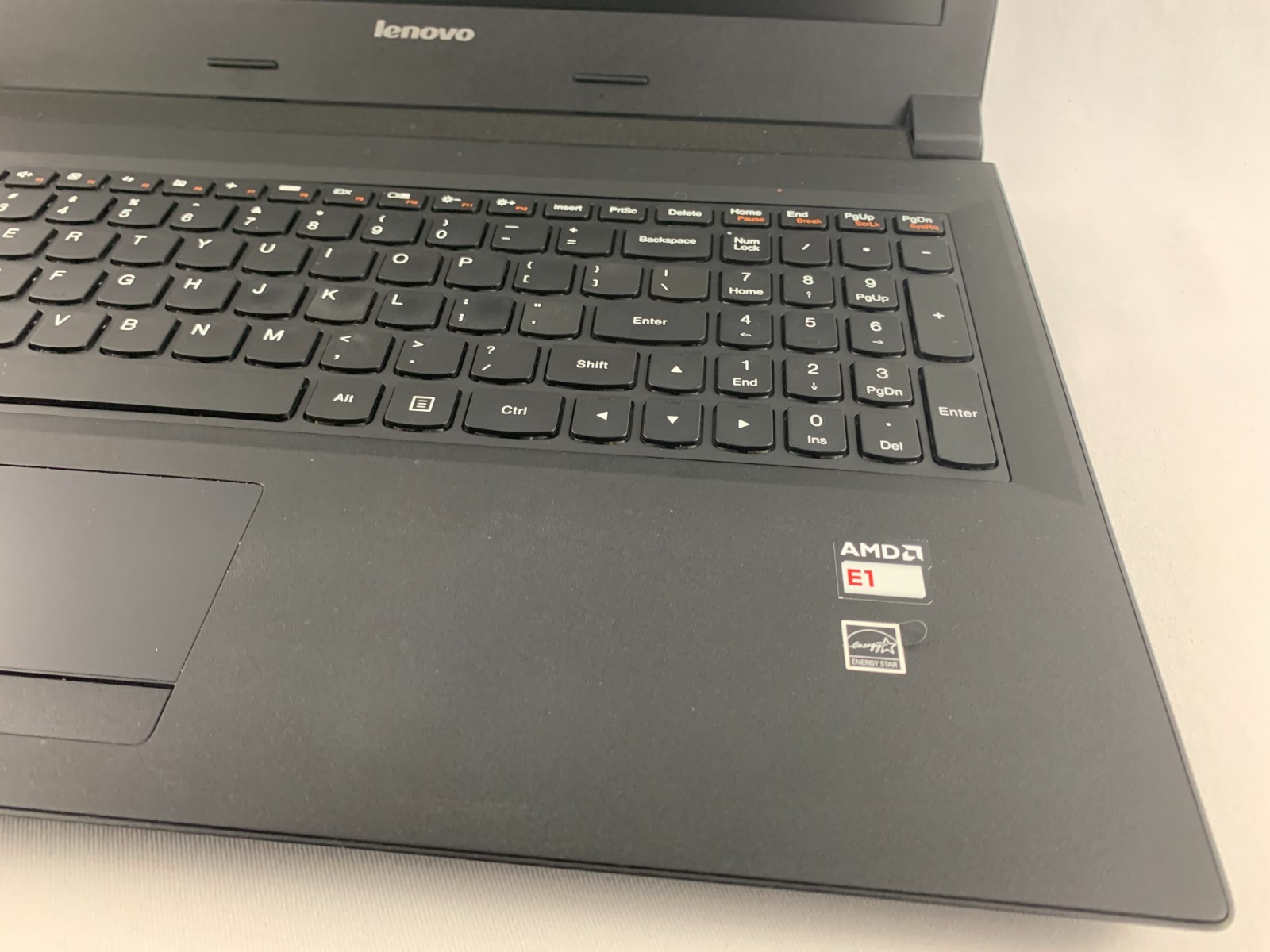 Lenovo B50-45 Laptop AMD E1-6010 1.35GHz 4GB RAM 320GB HDD, Bad Battery