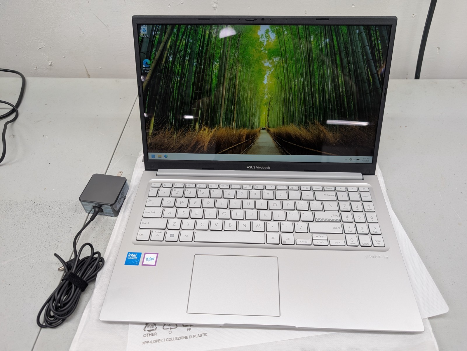 15.6″ ASUS Vivobook F1504VAP-IH79T | Intel Core 7 | 16GB RAM | 1TB SSD