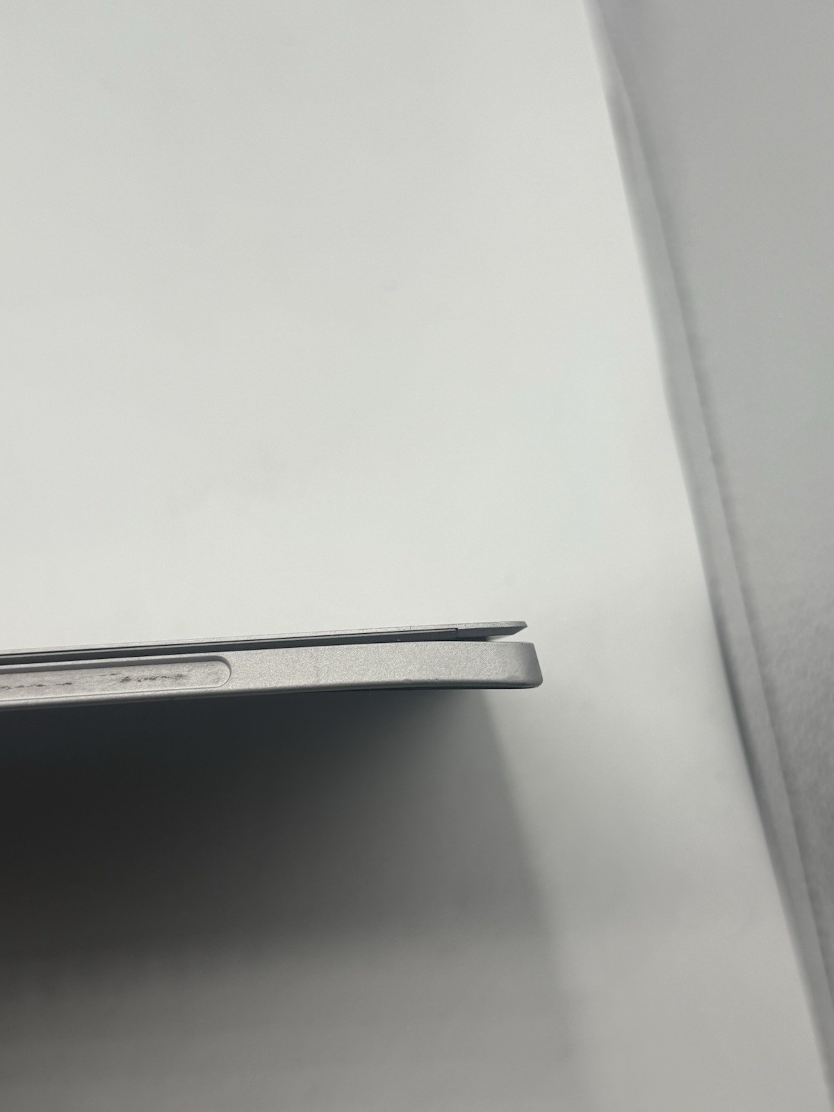 Microsoft Surface Pro 4 1724 12.3” Intel i5-6300U 4GB RAM 128GB SSD WIN10P