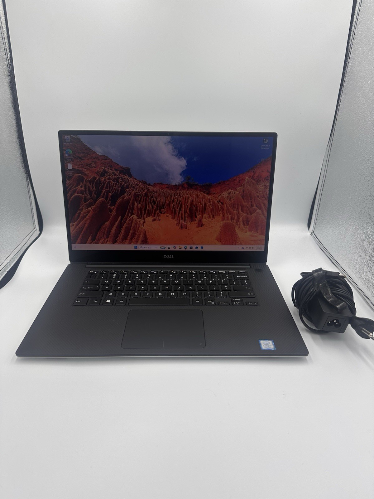 DELL XPS 15 7590 i7-9750H 16GB 1TB NVME GTX 1650 *READ DESCRIPTION*