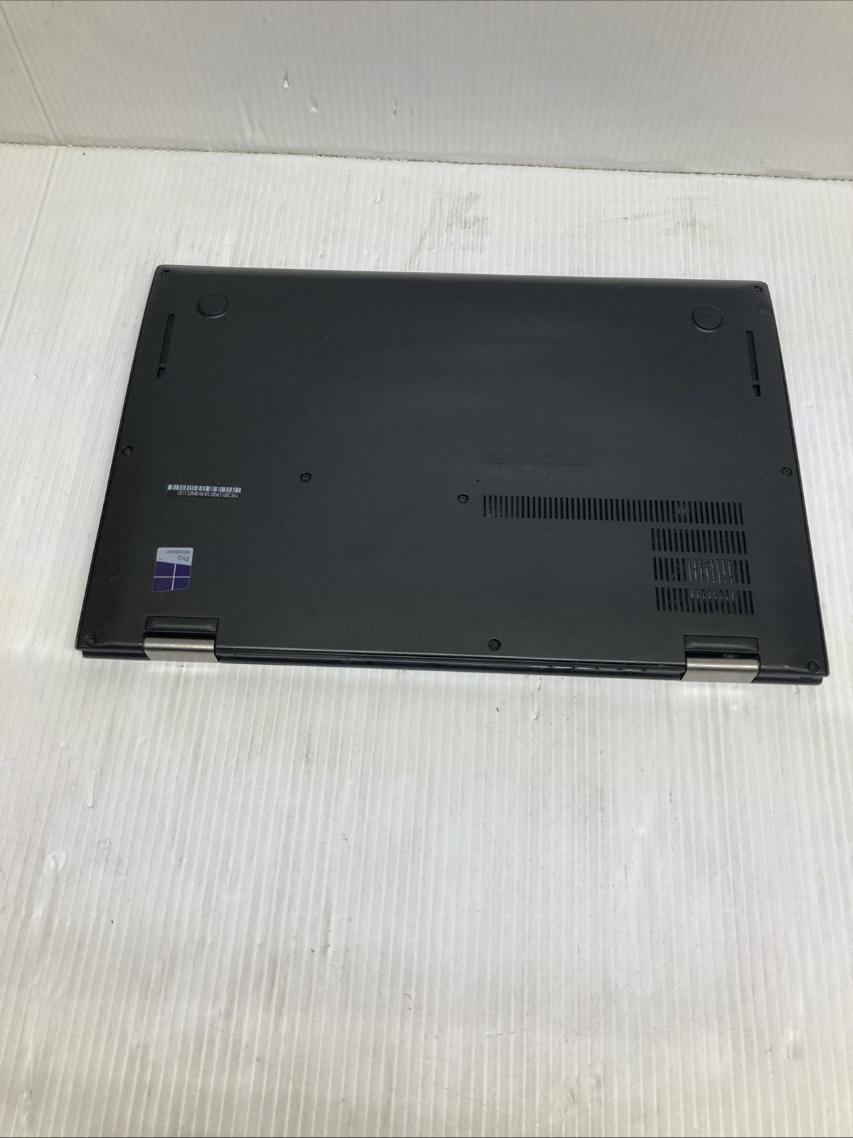 Lenovo ThinkPad X1 Yoga Gen 1 FHD i7-6600U 2.60GHz 16GB no HDD Boot to BIOS