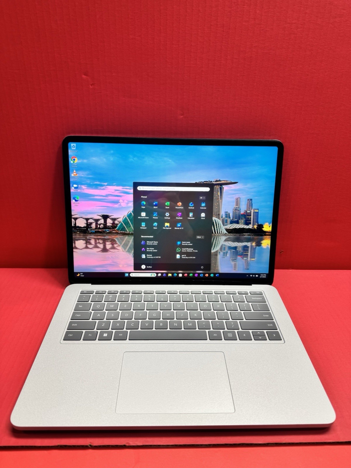 Surface Laptop Studio 1964 11th Gen i7 11370H 3.3GHz 16GB -512GB GeForce RTX