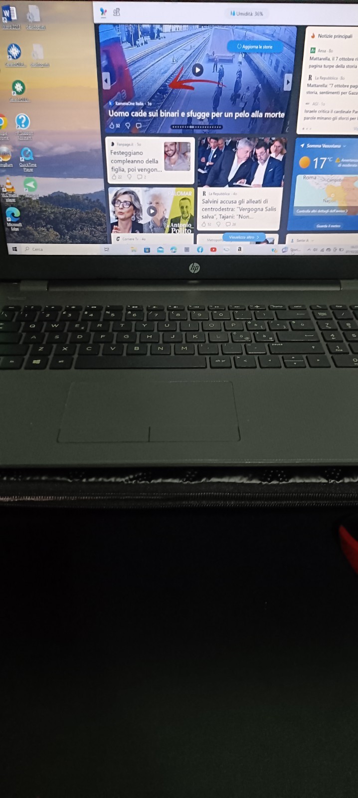 HP 250 G6 15.6” (Intel Celeron, 500GB SSD) Notebook – Black MP4 Burner
