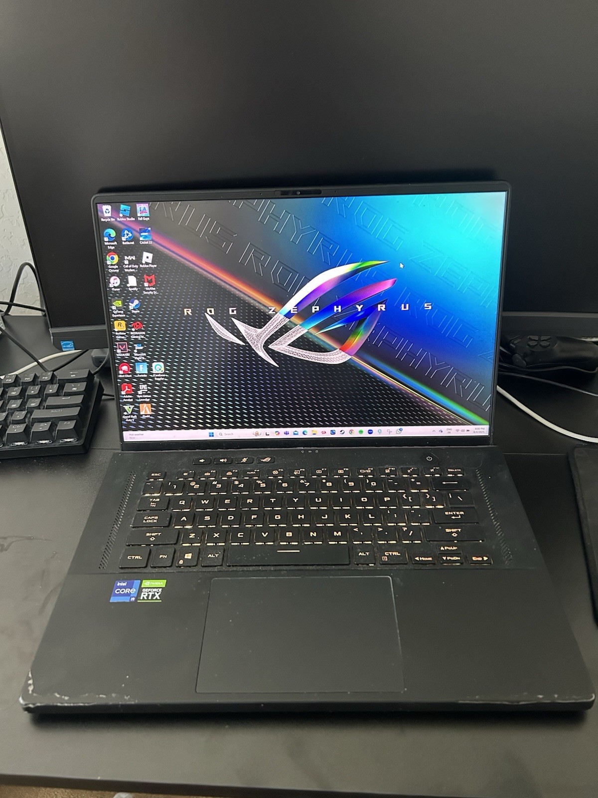 ASUS ROG Zephyrus M16 Gaming Laptop