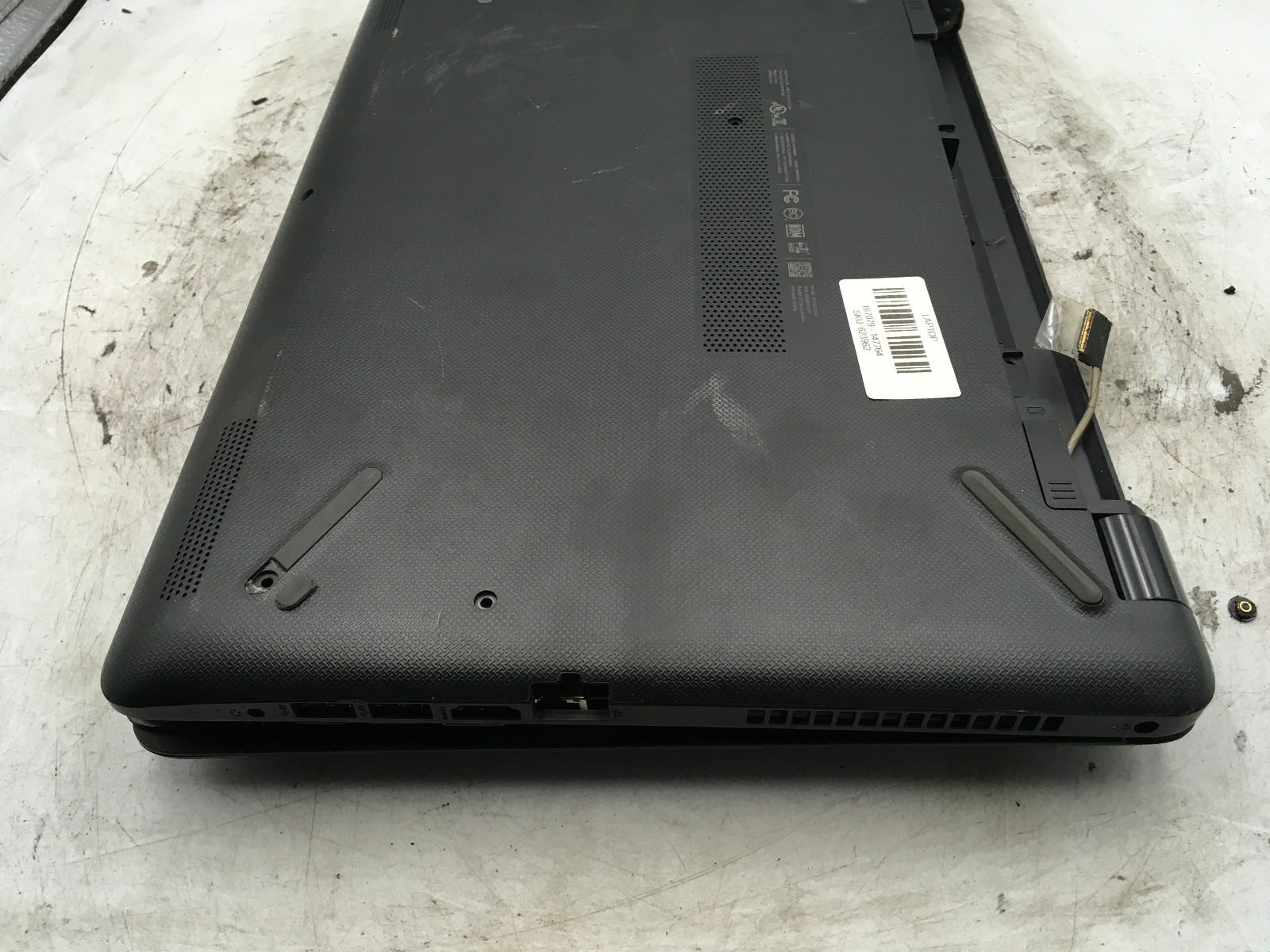 HP 15 BS212WM – FOR PARTS/DAMAGED CASE – INTEL CELERON N4000 – NO RAM -READ-BB