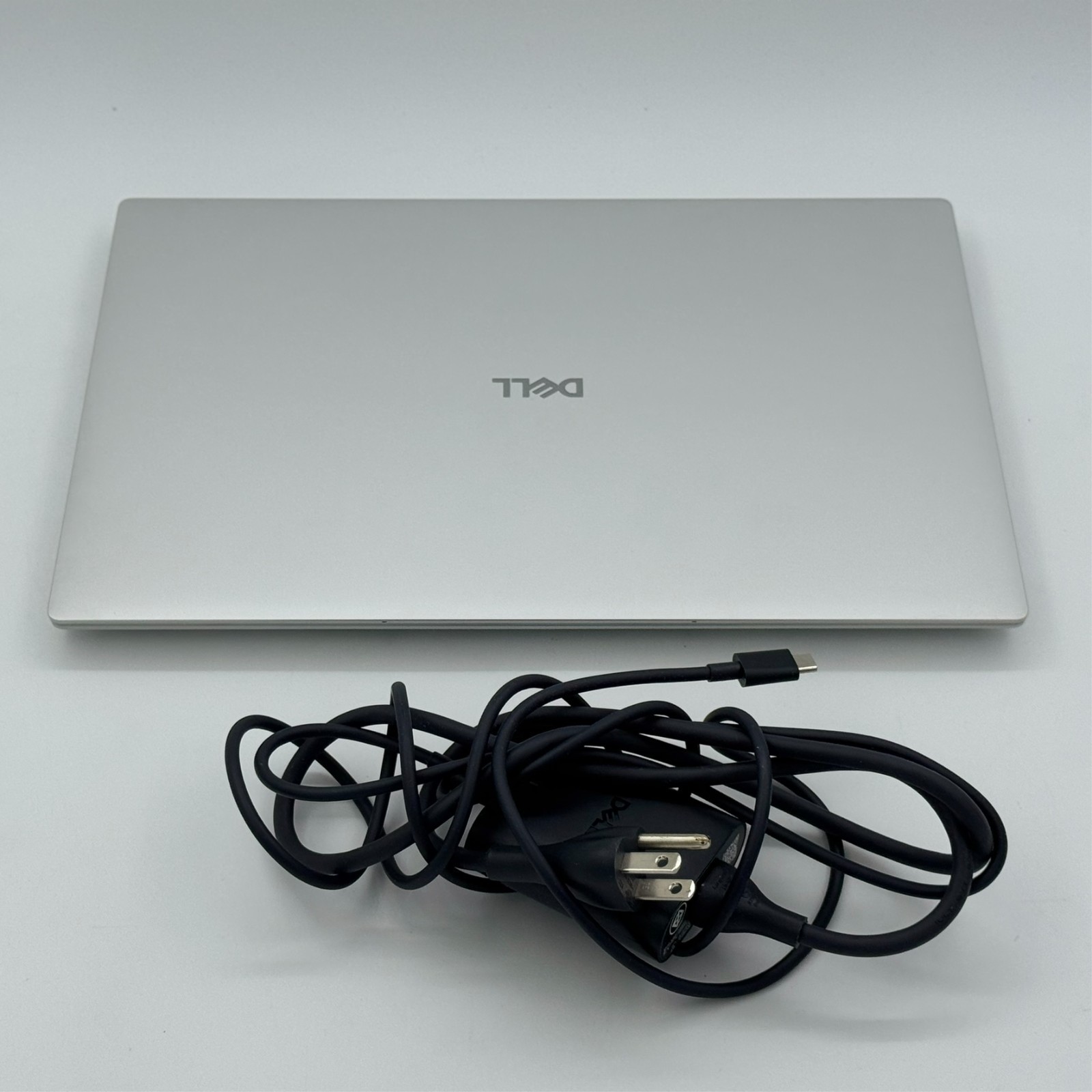Dell Premium 14.5″ 3.2K OLED Touch Laptop Intel Ultra 7 255H 32GB 1TB SSD