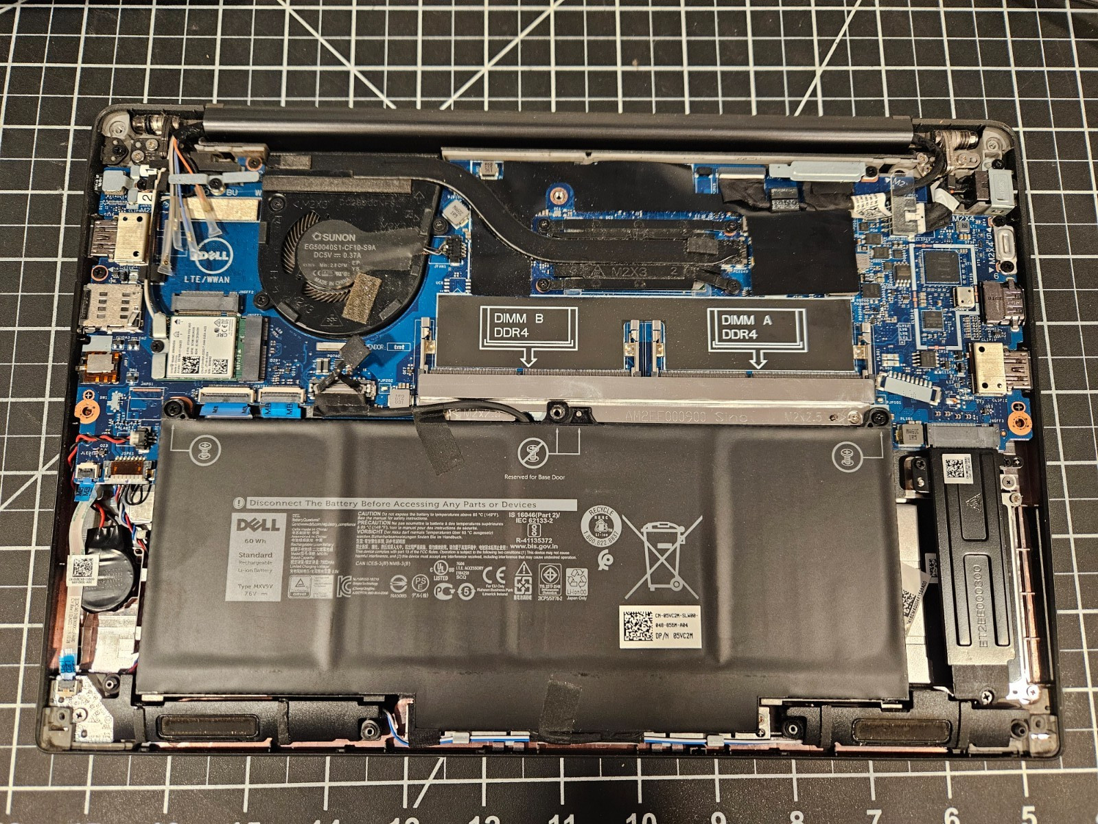 Dell Latitude 7400 Intel Core i7-8665U 1.90GHz 14″ No RAM Laptop NO HDD No Power