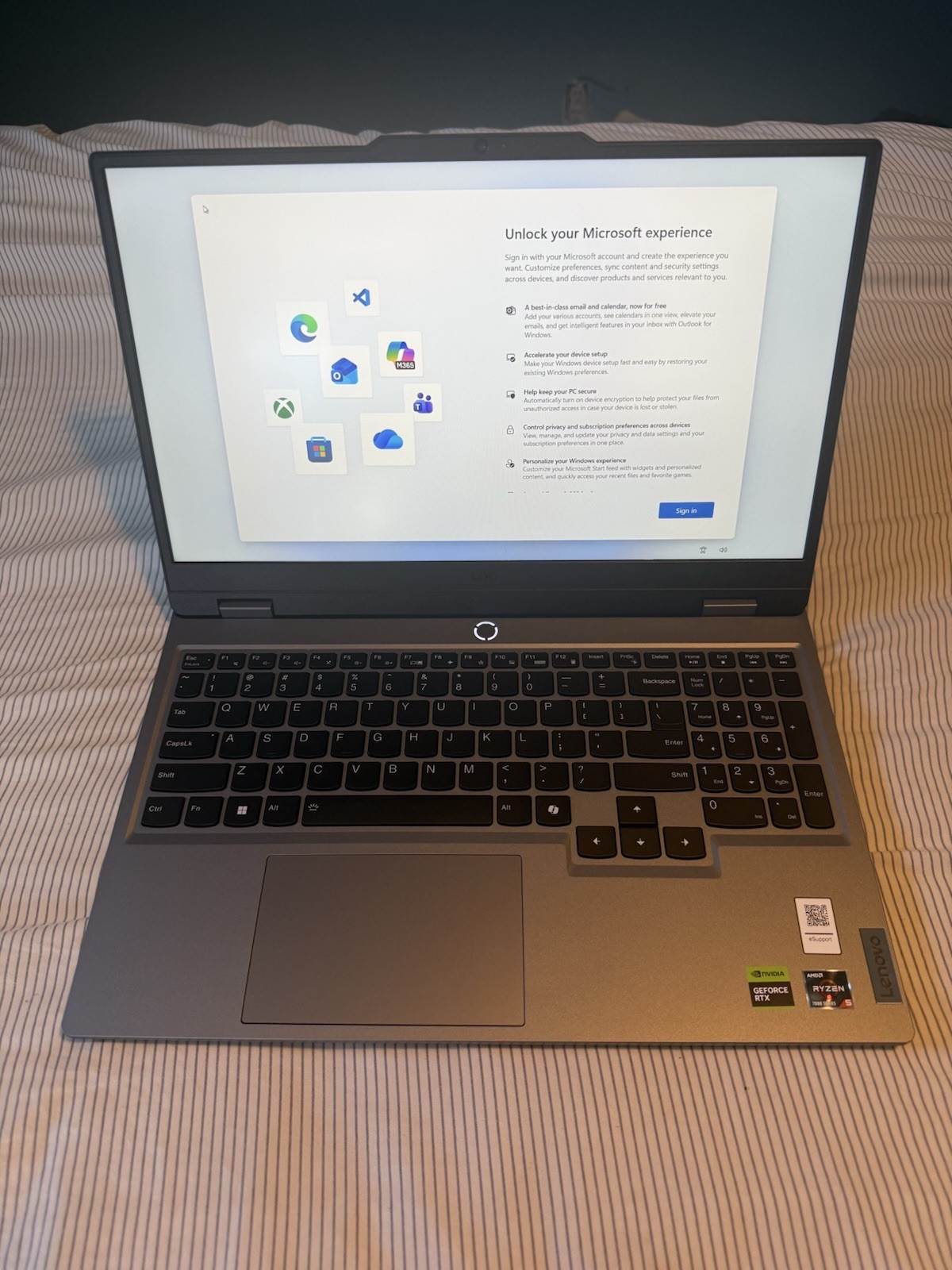🔥 Lenovo LOQ 15.6″ FHD AMD Ryzen5 7235H/16GB/512GB/NVIDIA RTX4050 Gaming Laptop