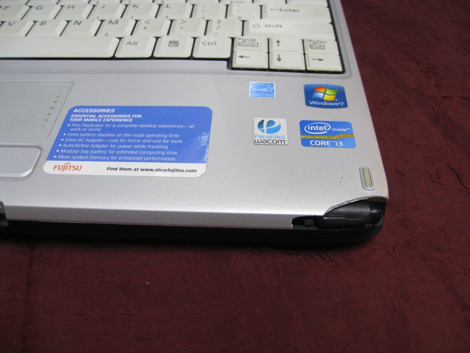 Fujitsu Lifebook T731 i3-2330M 2.2GHz 4GB 250GB HDD Touch Webcam Laptop NO OS