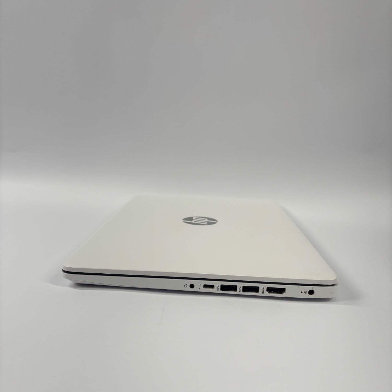 HP Laptop 14-DQ0052DX 14″ Celeron N4120 1.1GHz 4GB RAM 60GB SSD