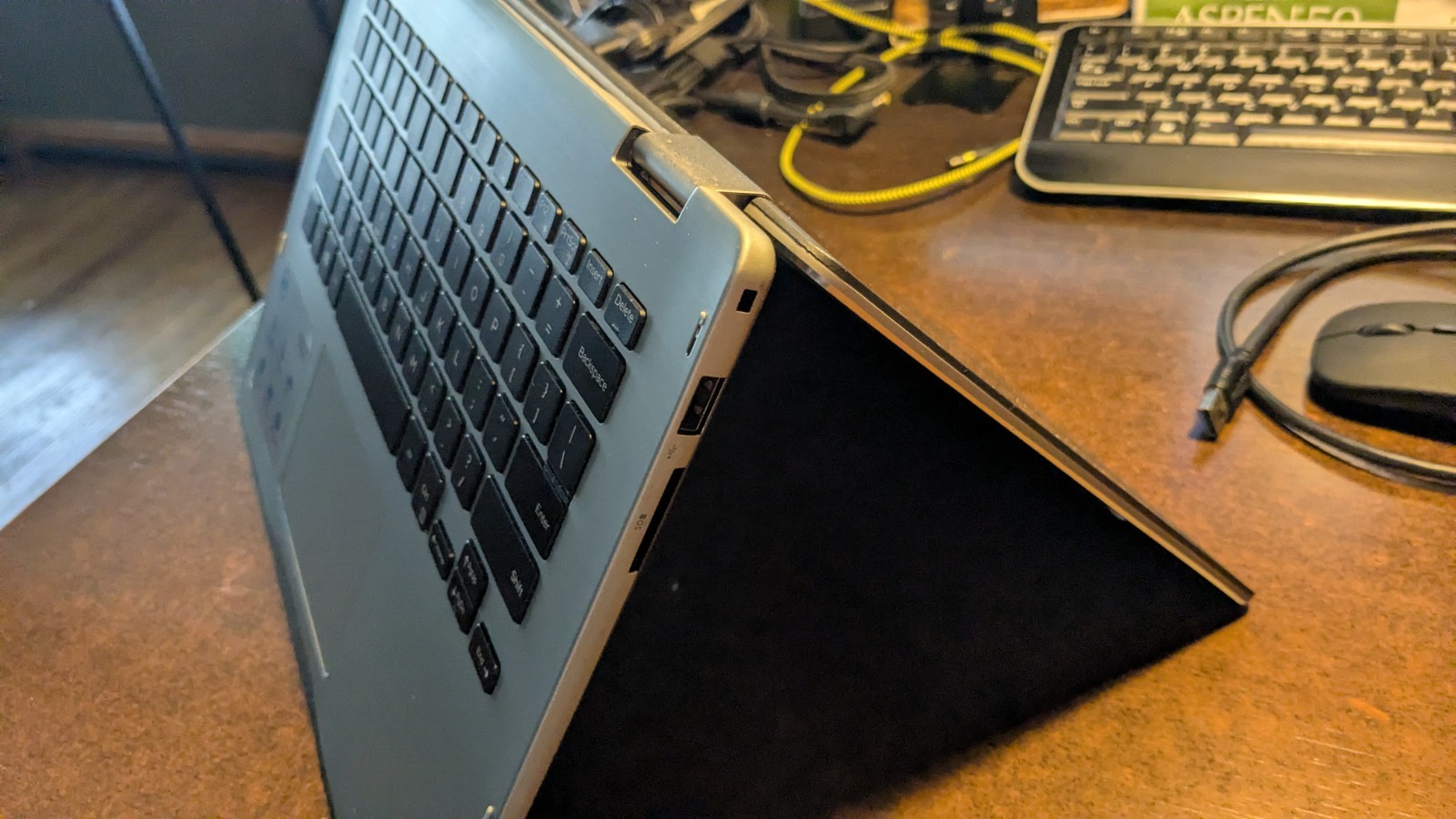 Dell Inspiron 13 7368 2-in-1 2.50GHz i7-6500U 8GB RAM 128GB SSD 13.3 win 11