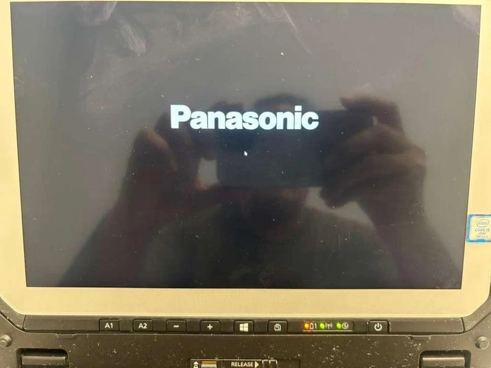 Panasonic Toughbook CF-20, i5-7Y57, 8GB, NO HD, Unlocked 4G LTE 2880 1.20Ghz