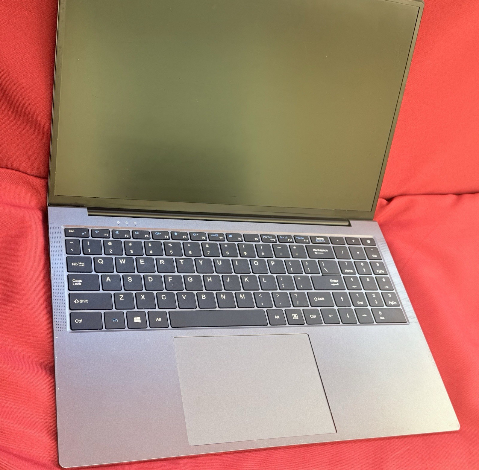 OTVOC VOCBook 15.6″ Laptop N5095 8GB 256GB SSD Win11 Gray + Sleeve