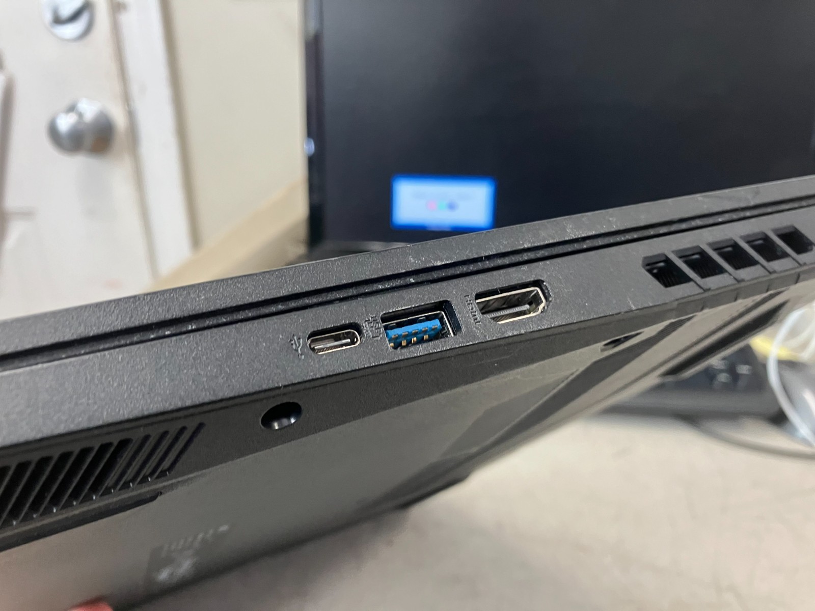 Acer Nitro 5 N20C1 15.6 Ryzen 5 4000 *For Parts/Repair No Power Untested*