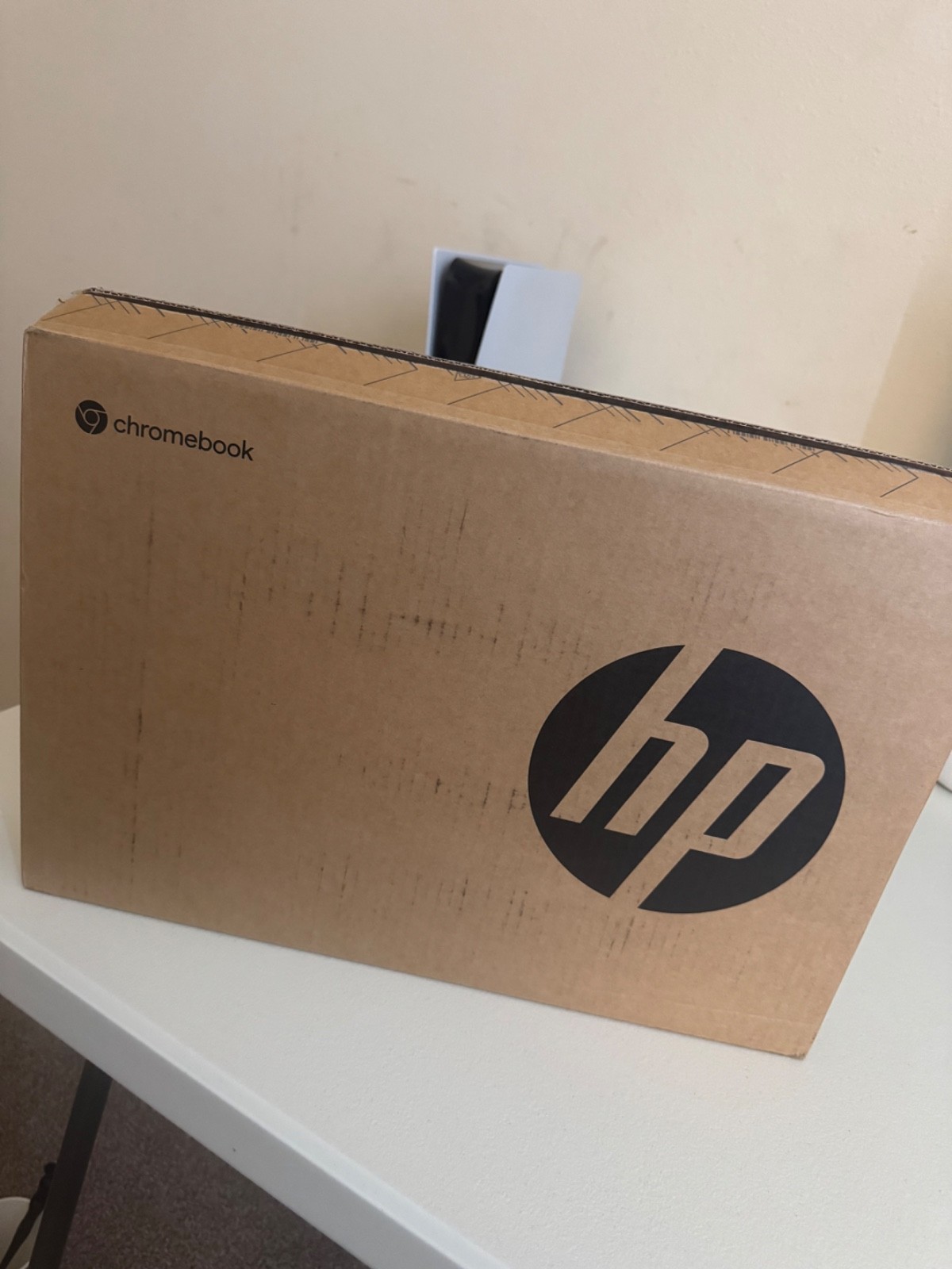 Hp Chromebook 14a-ne1013dx new with intel celeron n4500