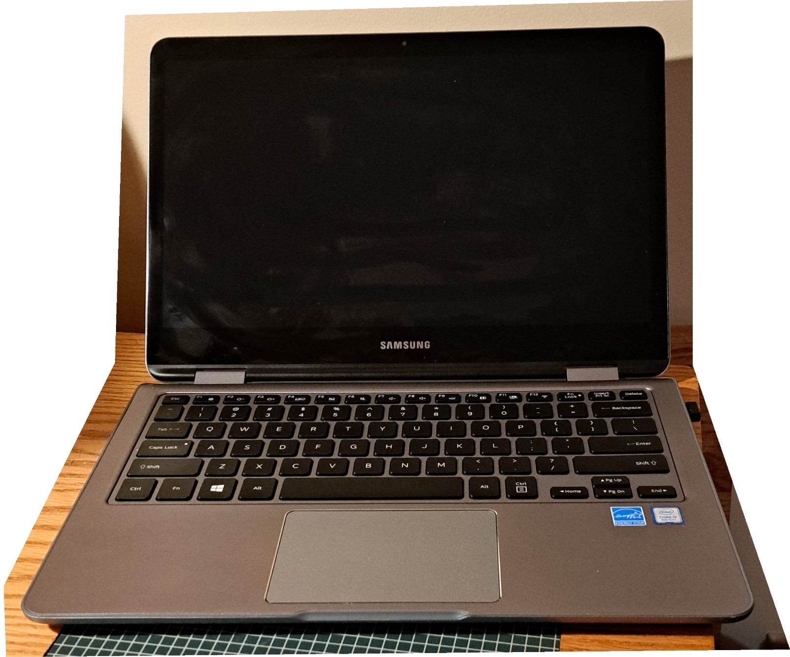 SAMSUNG 13.3″ LAPTOP COMPUTER, WINDOWS 11, INTEL I5, 8G, 256G SSD