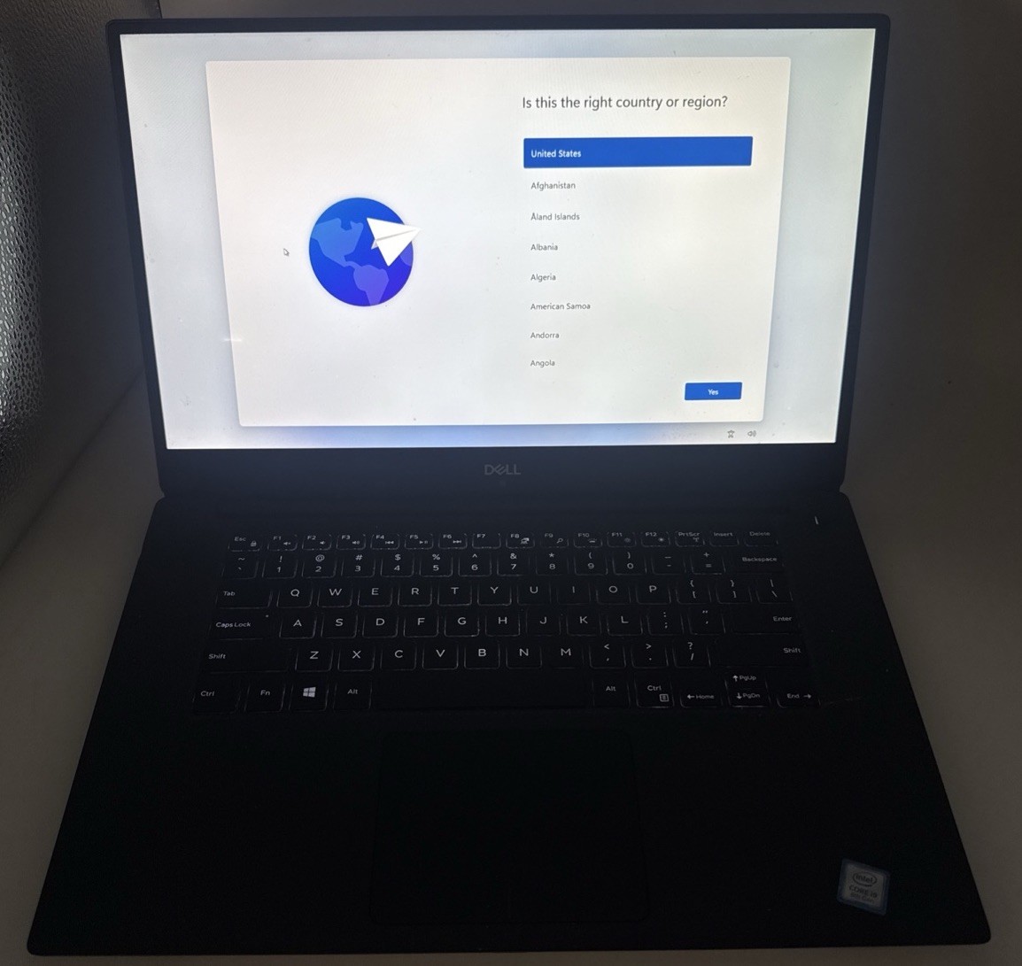 Dell Precision 5540 i9-9980HK 32GB RAM 500GB SSD 15.6” FHD READ!