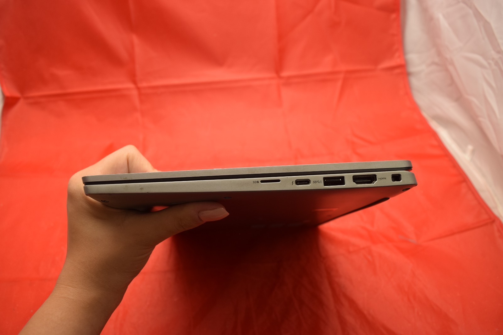 Latitude 7420 i7-1185G7 – 16GB RAM -1TB NVMe – Win 11 Pro – Works Great Clean